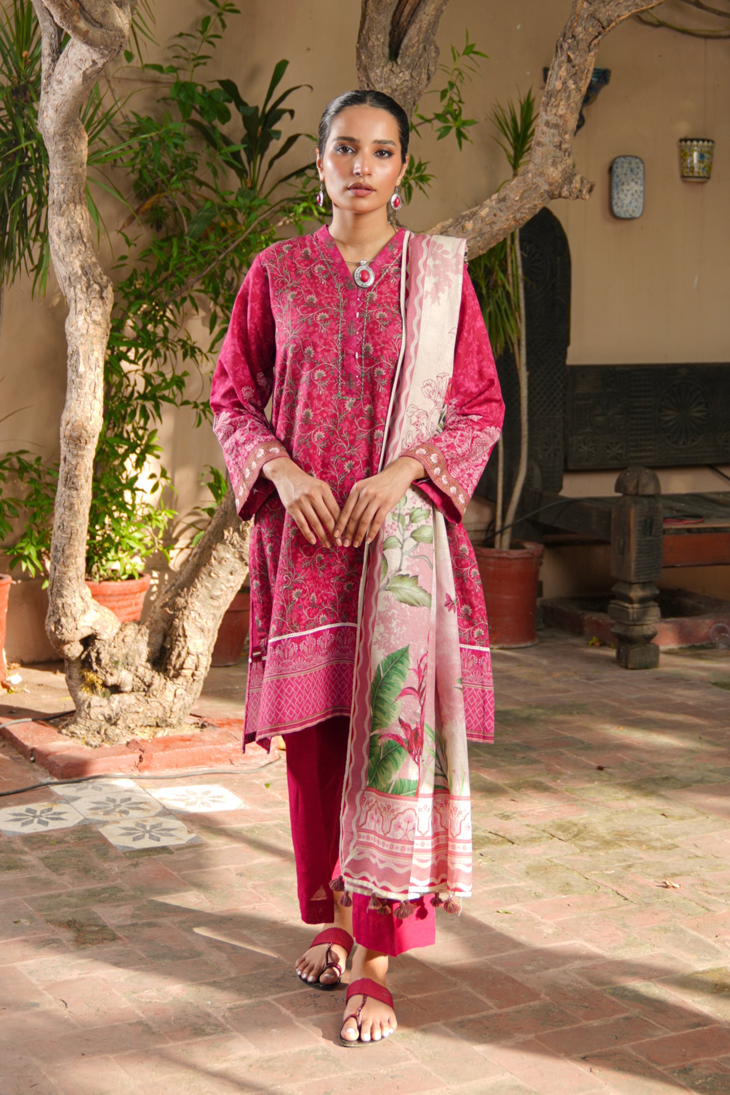LSM | Winter Marina 24 | M-0013 - Official LSM stockist in UK - Sakeena London