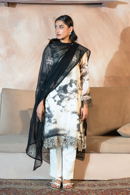 Kross Kulture | Luxury Baharaneh | Eira KLX-00810 - Official Kross Kulture stockist in UK - Sakeena London