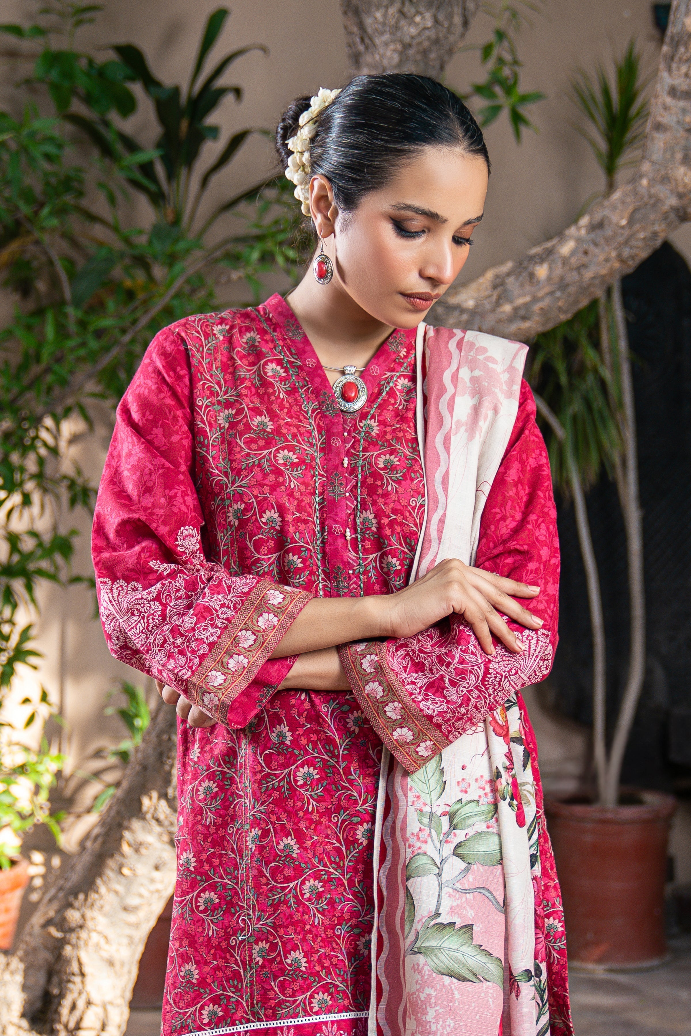 LSM | Winter Marina 24 | M-0013 - Official LSM stockist in UK - Sakeena London