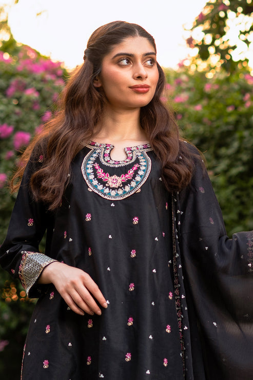 Kross Kulture | Luxury Baharaneh | Sumara (Black) KLX-00919 - Official Kross Kulture stockist in UK - Sakeena London