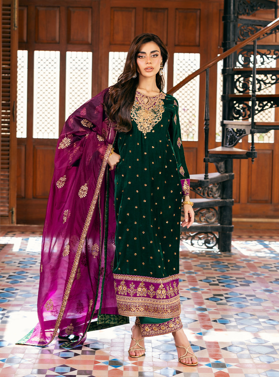 Zainab Chottani | Velvet 25 | Esha - Official Zainab Chottani stockist in UK - Sakeena London