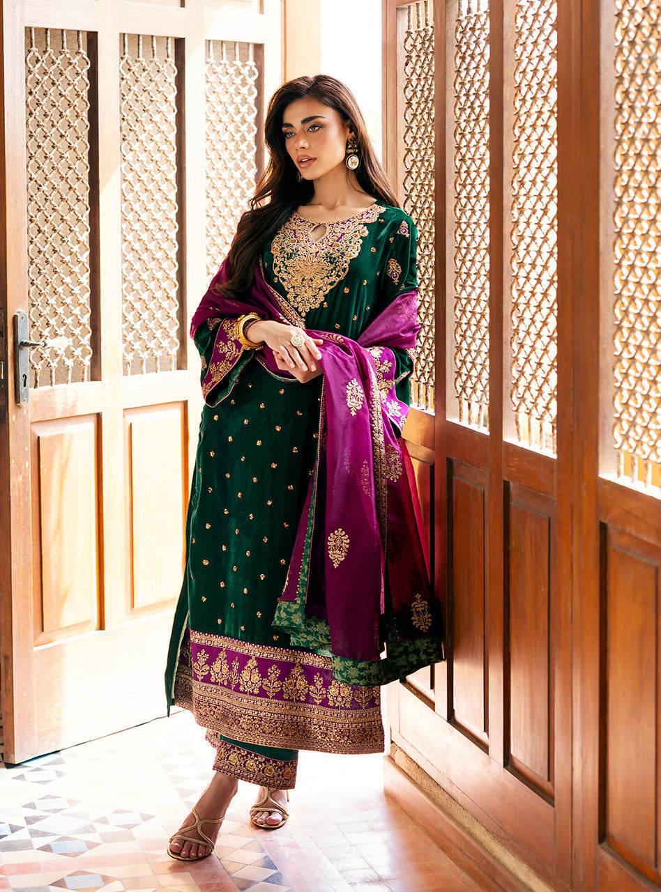 Zainab Chottani | Velvet 25 | Esha - Official Zainab Chottani stockist in UK - Sakeena London