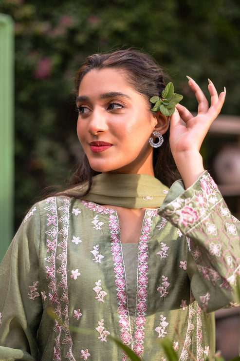 Kross Kulture | Luxury Baharaneh | MINTY GLAZE KLX-00736 - Official Kross Kulture stockist in UK - Sakeena London