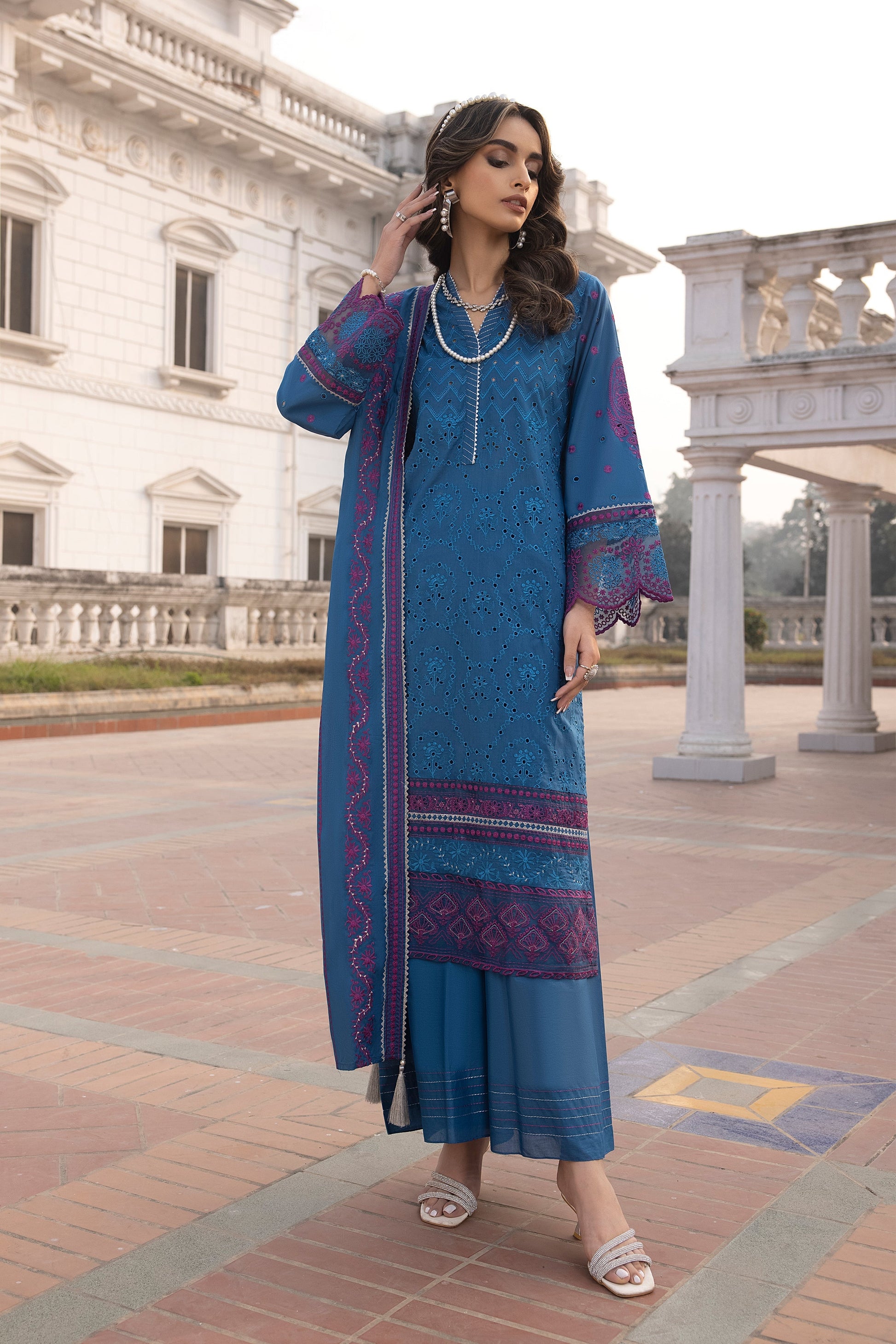 LSM | Winter Marina 24 | 0460 - Official LSM stockist in UK - Sakeena London