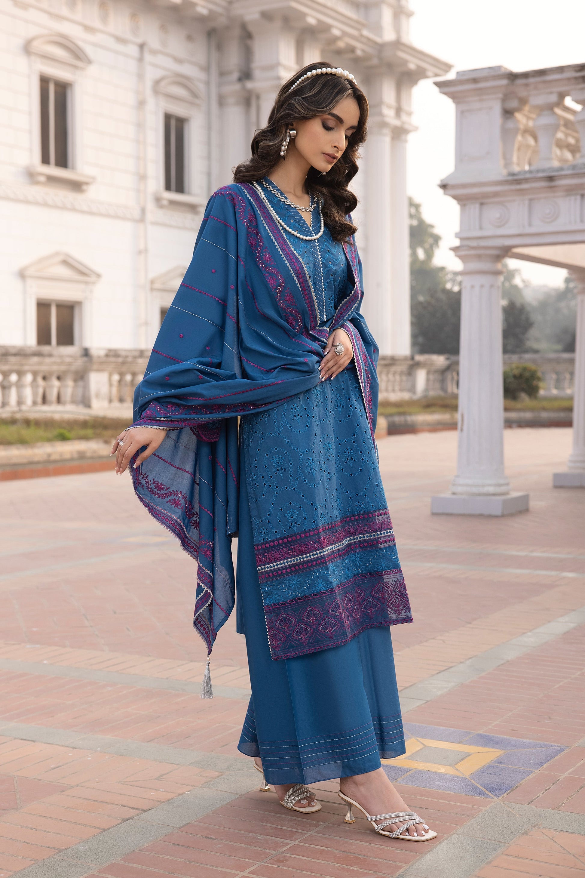 LSM | Winter Marina 24 | 0460 - Official LSM stockist in UK - Sakeena London