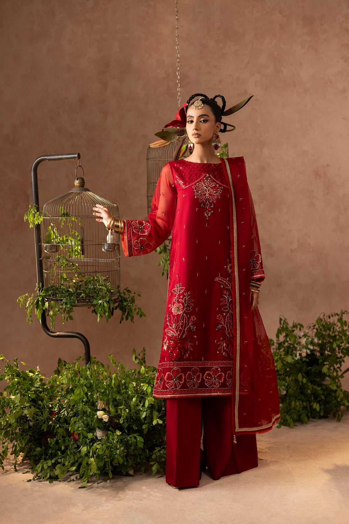 Shurooq | Geet Luxe | Mahia - Official Shurooq stockist in UK - Sakeena London