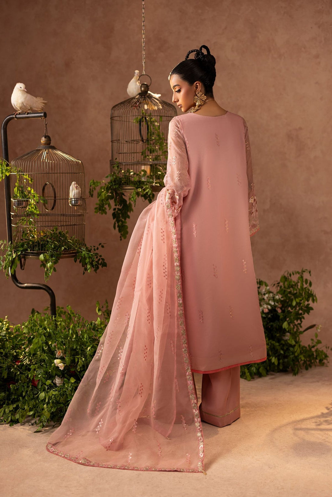 Shurooq | Geet Luxe | Heer - Official Shurooq stockist in UK - Sakeena London