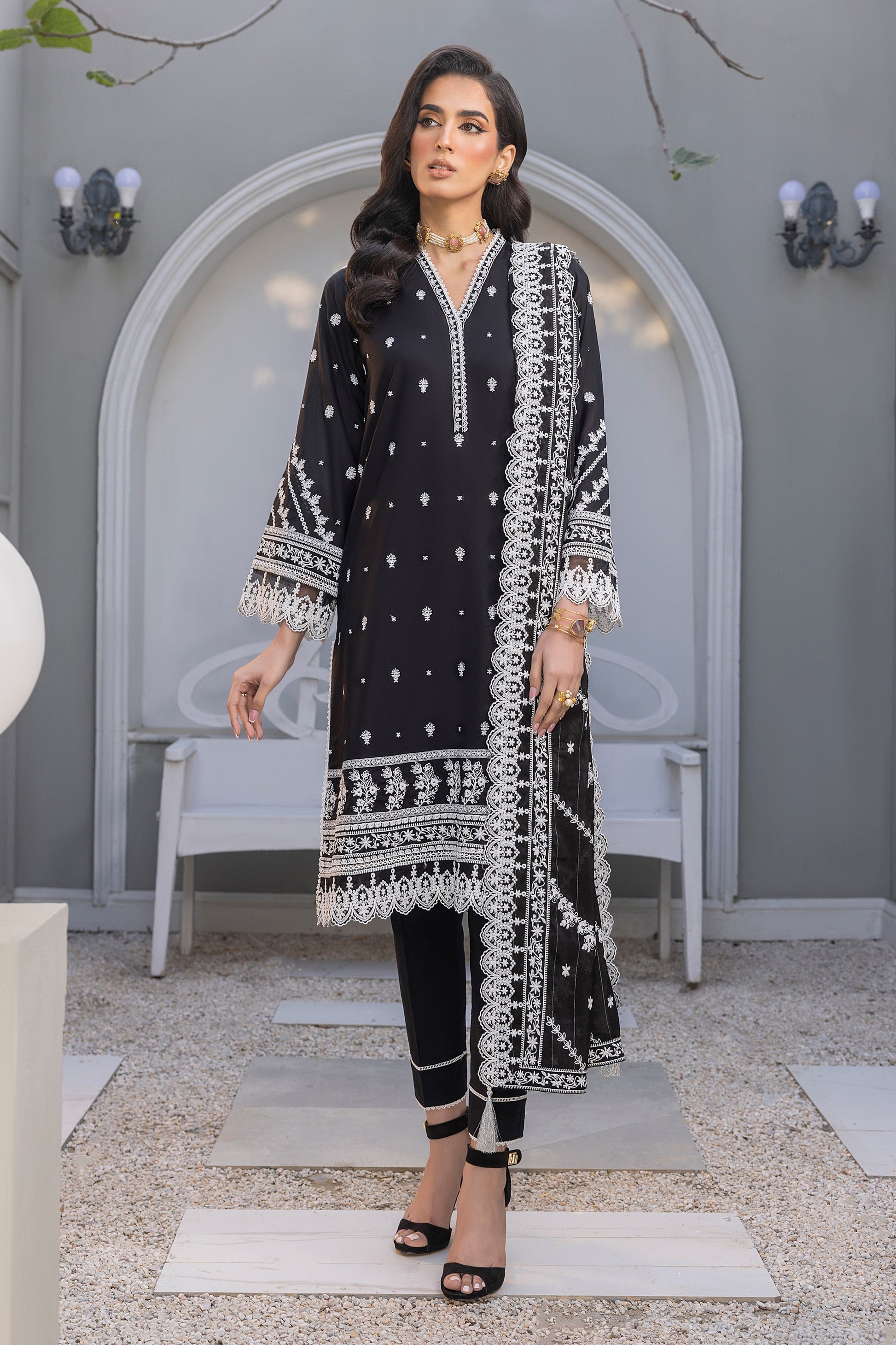 LSM | Winter Marina 24 | 0061 - Official LSM stockist in UK - Sakeena London