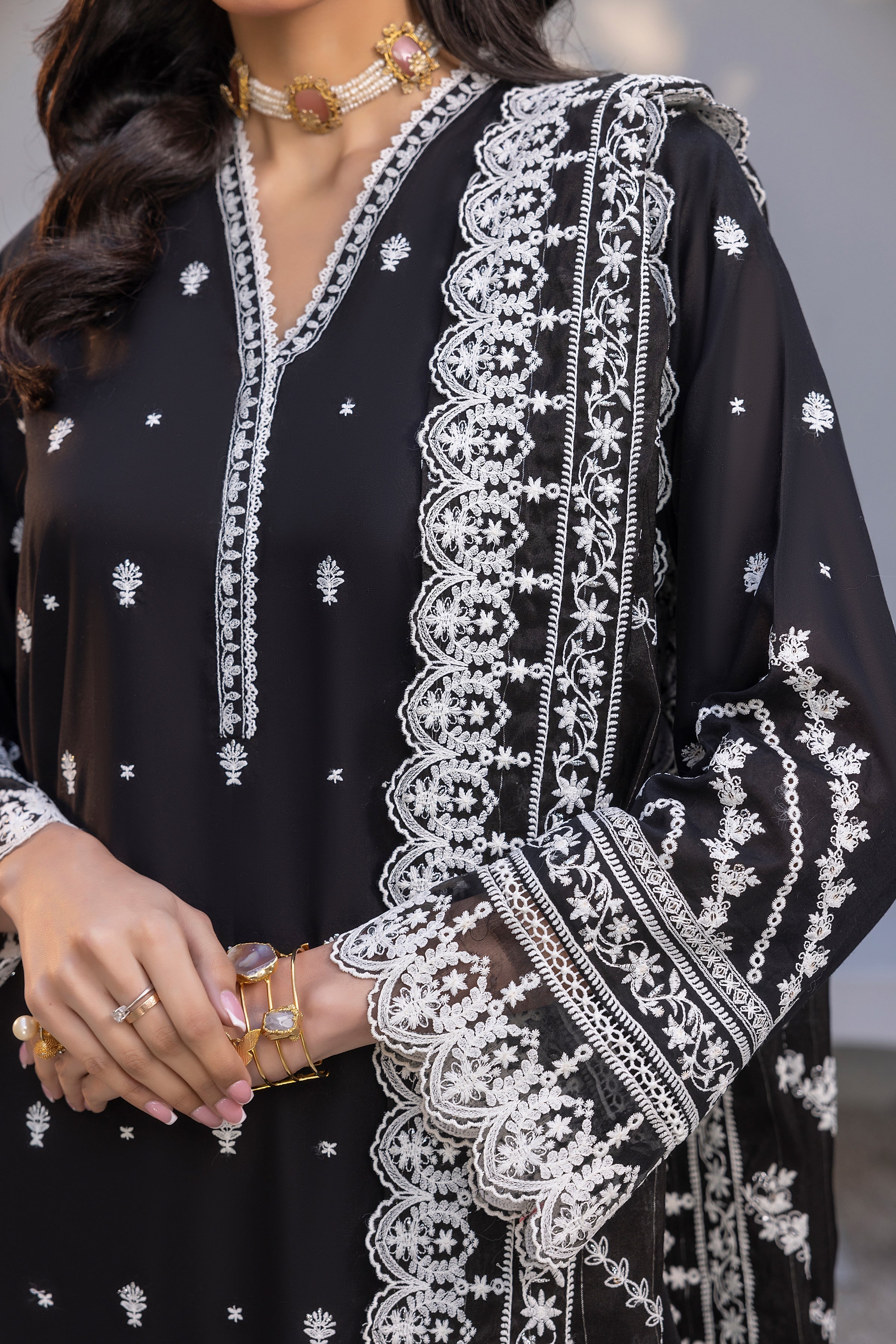 LSM | Winter Marina 24 | 0061 - Official LSM stockist in UK - Sakeena London