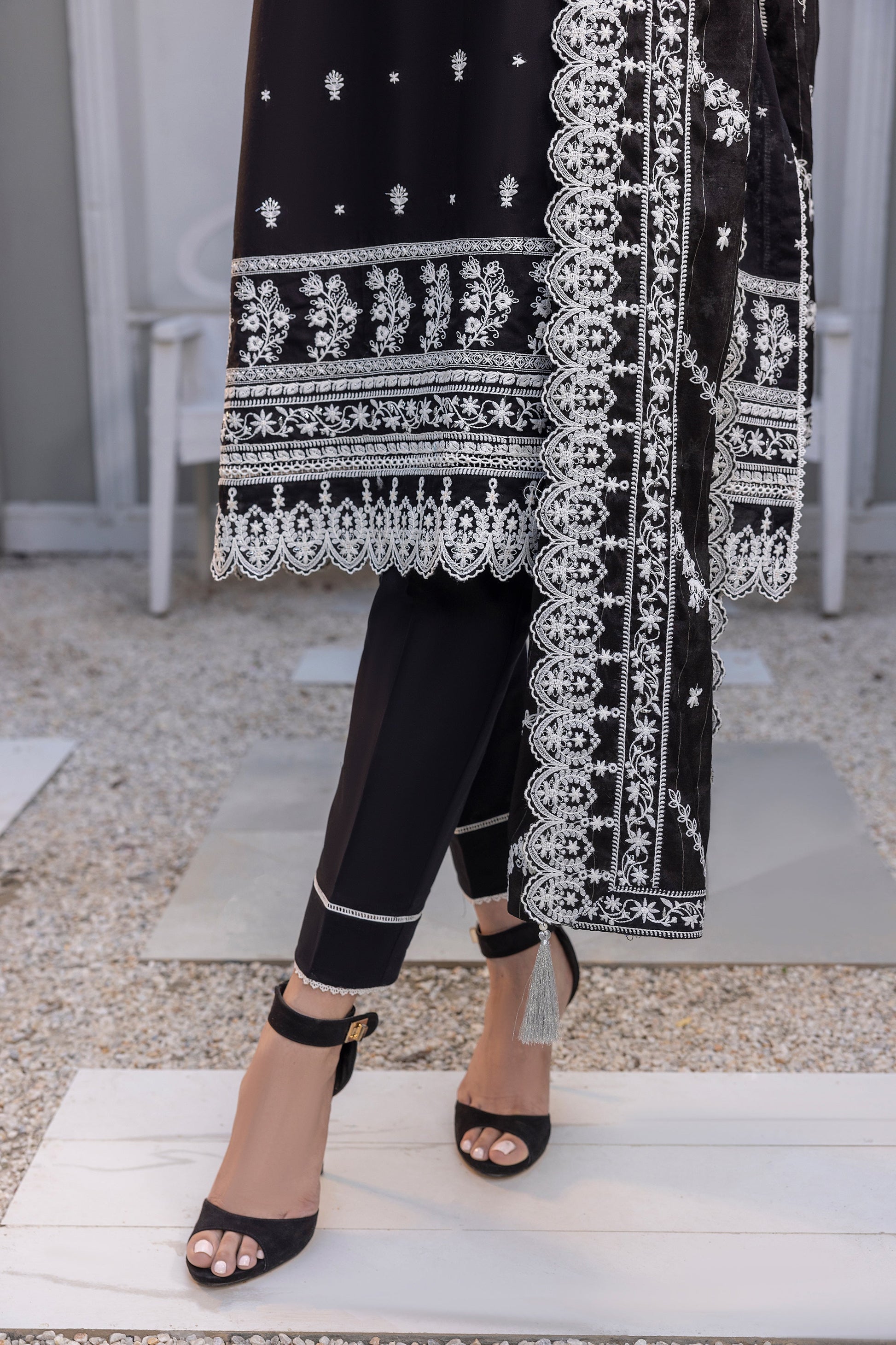 LSM | Winter Marina 24 | 0061 - Official LSM stockist in UK - Sakeena London