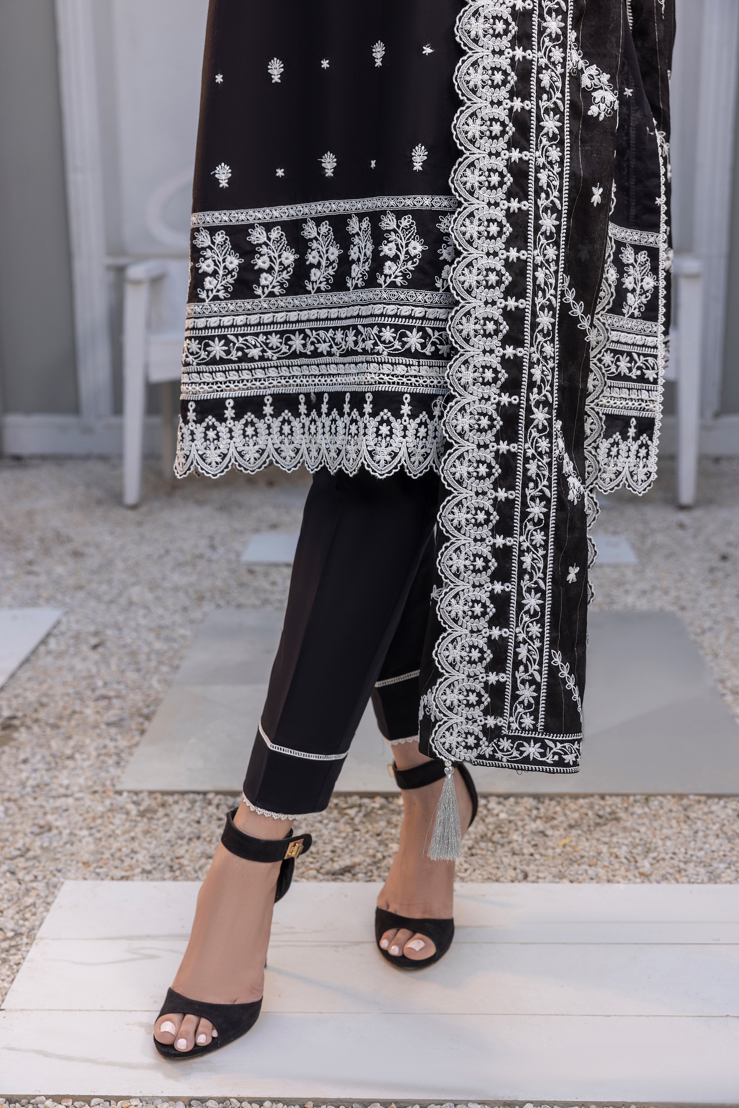LSM | Winter Marina 24 | 0061 - Official LSM stockist in UK - Sakeena London