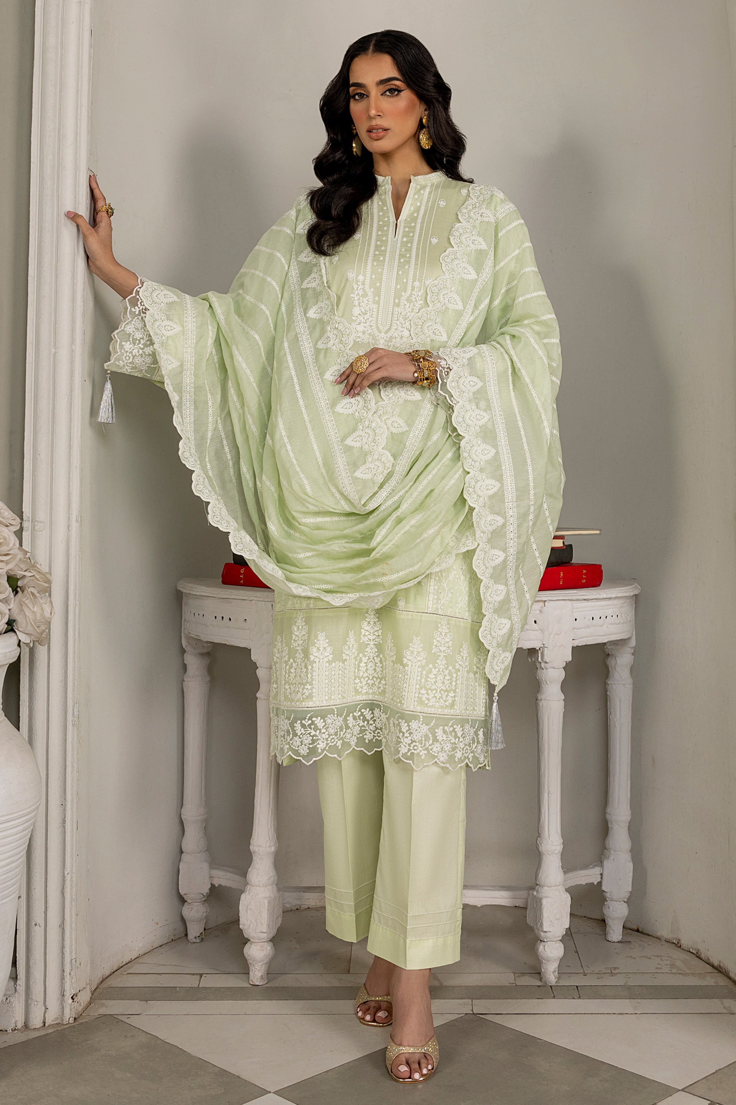 LSM | Winter Marina 24 | 0175 - Official LSM stockist in UK - Sakeena London