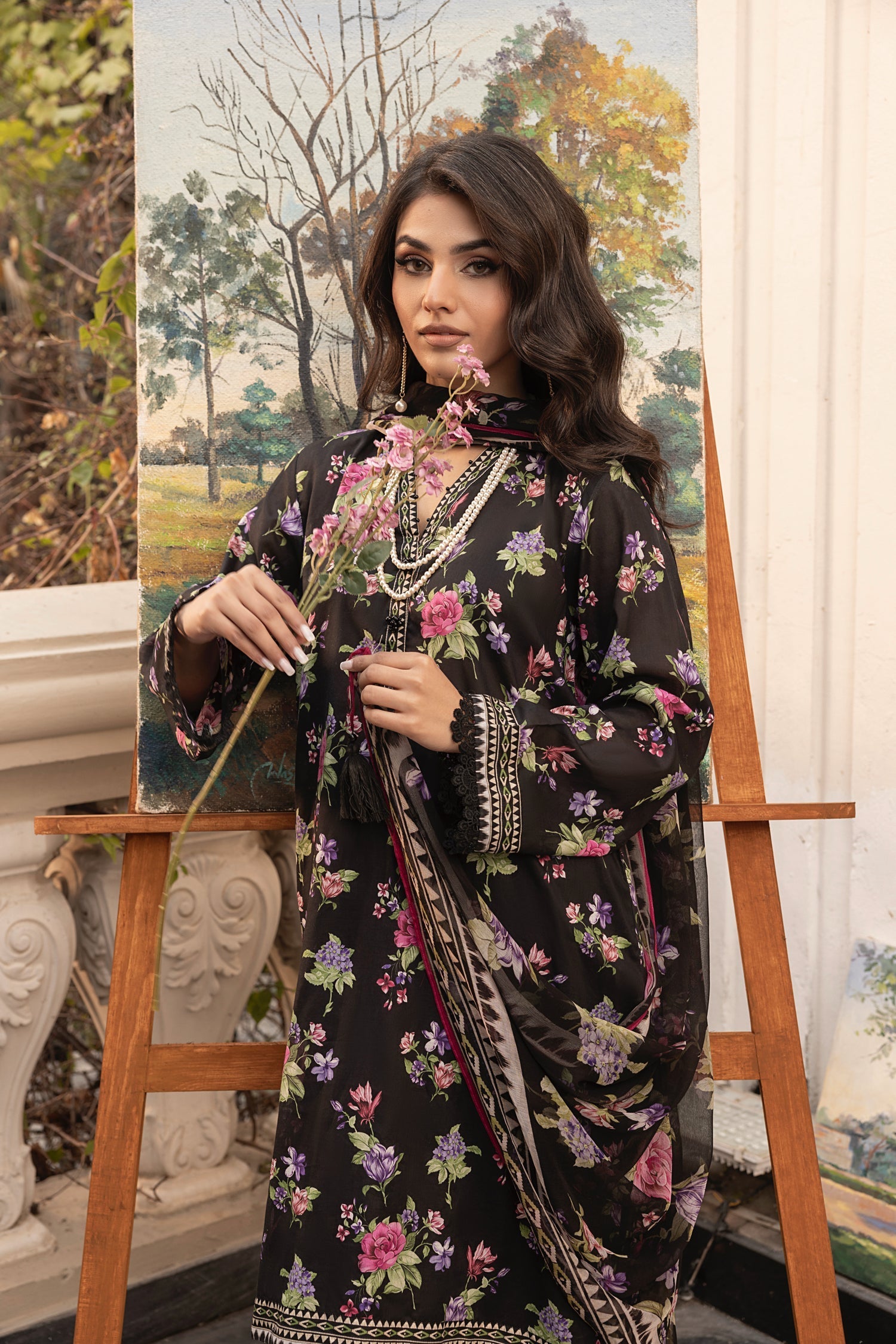 LSM | Embroidered and Printed Lawn | LG-MM-0305 - Official LSM stockist in UK - Sakeena London