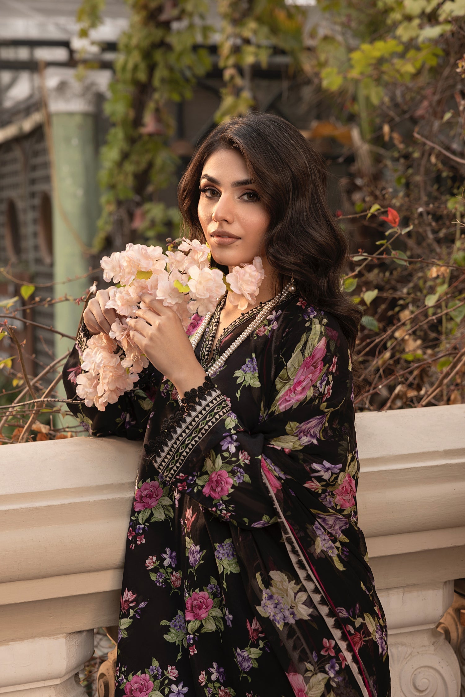 LSM | Embroidered and Printed Lawn | LG-MM-0305 - Official LSM stockist in UK - Sakeena London