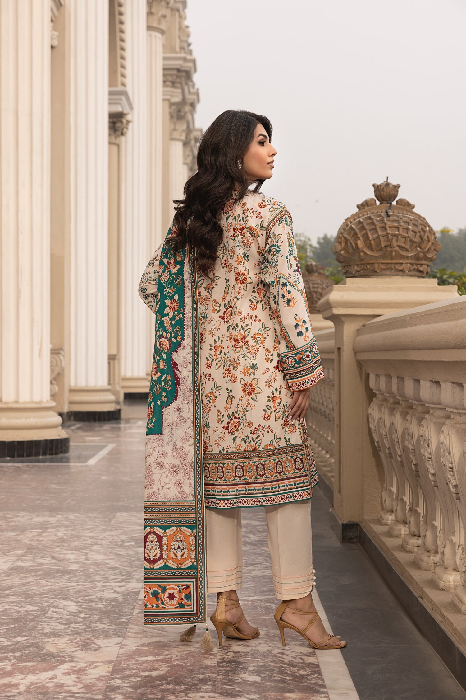 LSM | Embroidered and Printed Lawn | LG-AR-0115 - Official LSM stockist in UK - Sakeena London