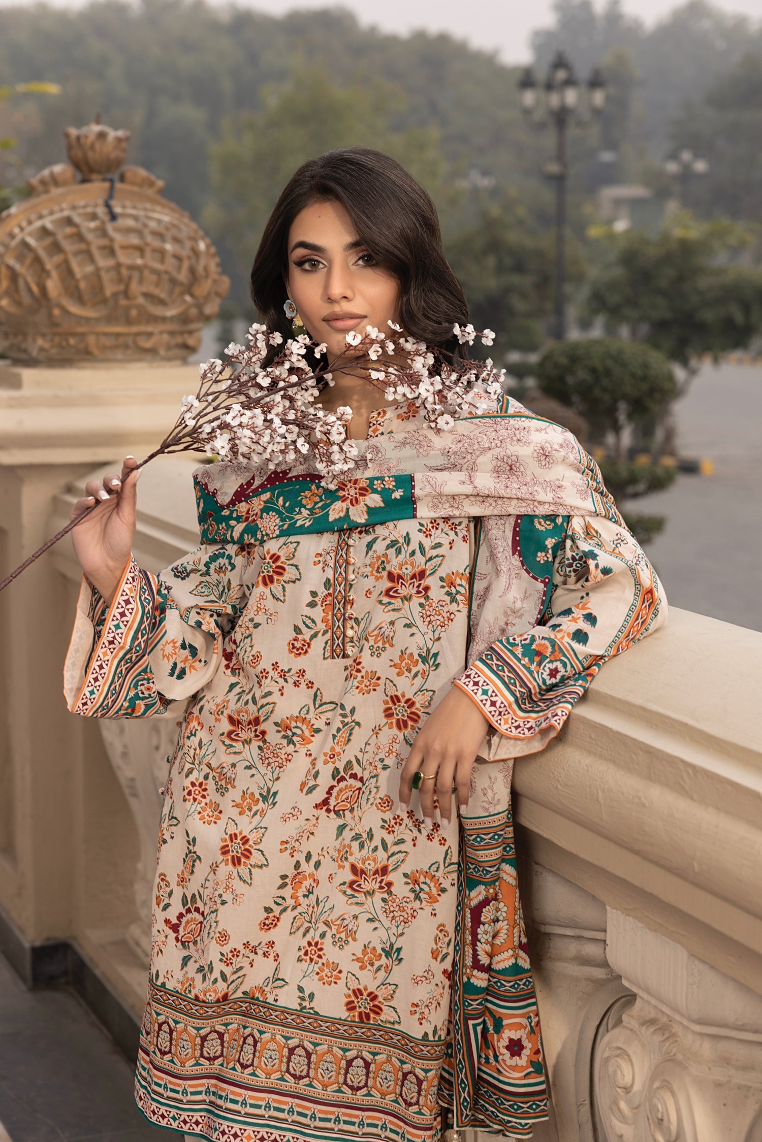 LSM | Embroidered and Printed Lawn | LG-AR-0115 - Official LSM stockist in UK - Sakeena London