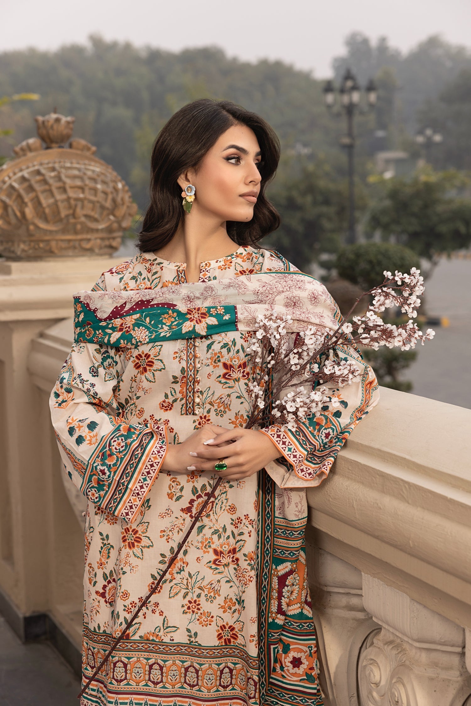 LSM | Embroidered and Printed Lawn | LG-AR-0115 - Official LSM stockist in UK - Sakeena London