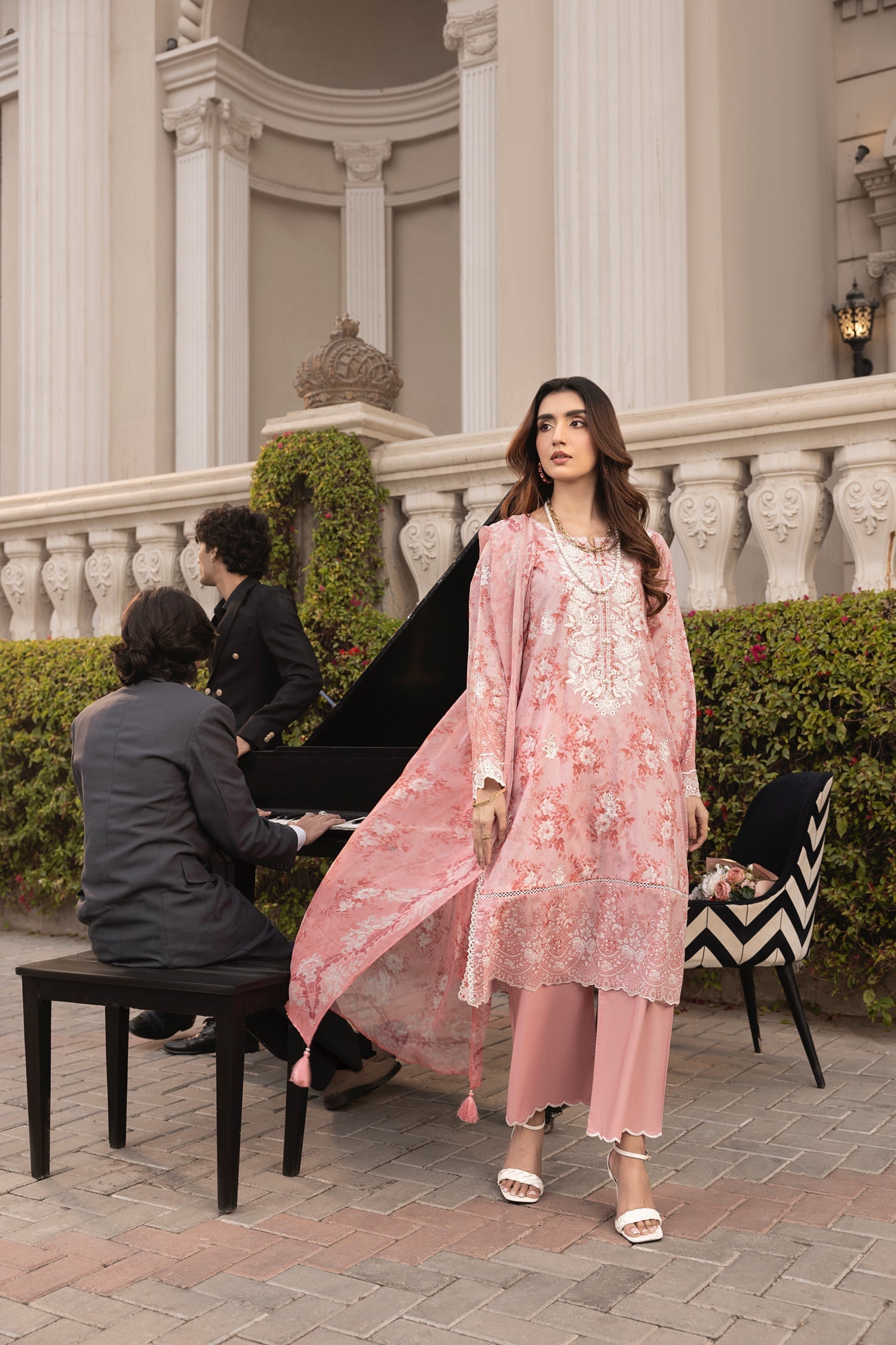 LSM | Embroidered and Printed Lawn | LG-MM-0252 - Official LSM stockist in UK - Sakeena London
