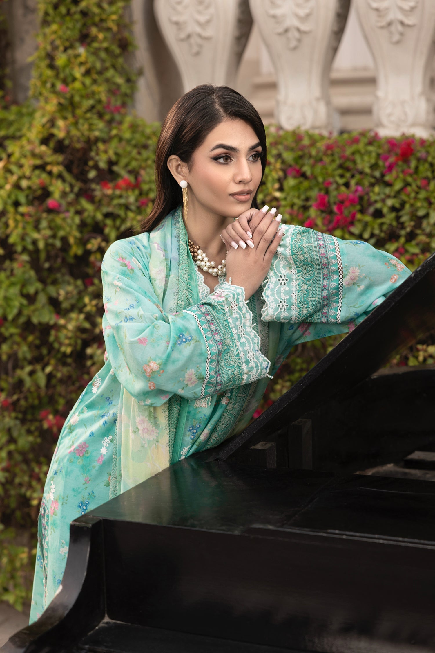 LSM | Embroidered and Printed Lawn | LG-MM-0253 - Official LSM stockist in UK - Sakeena London