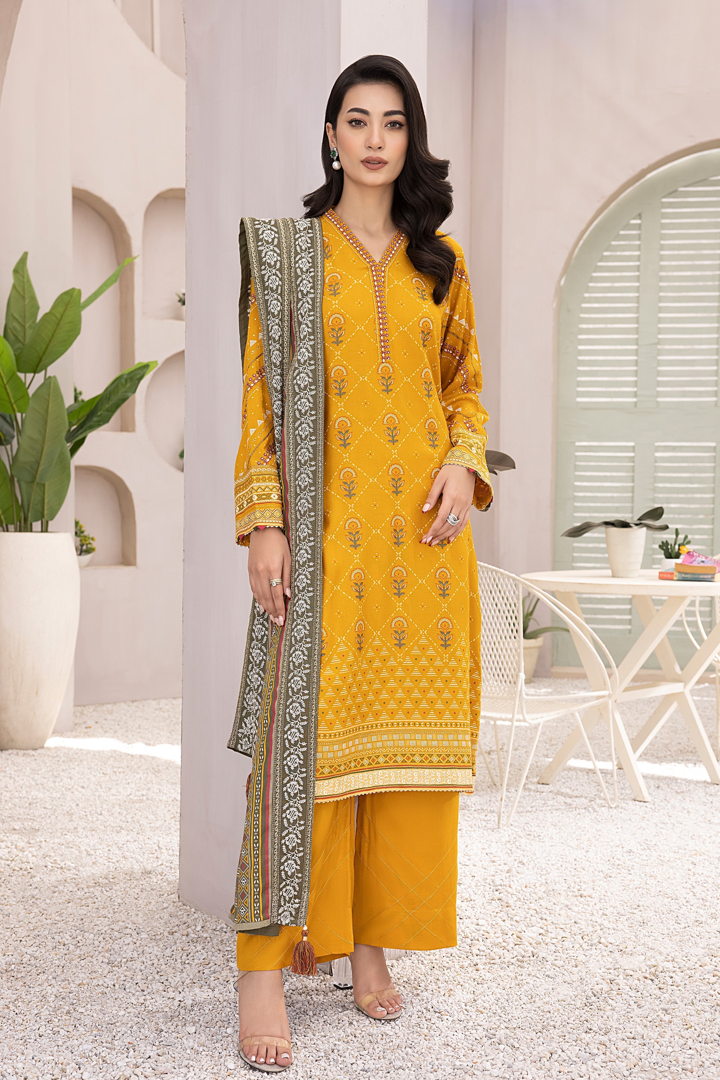 LSM | Winter Marina 24 | 0100 - Official LSM stockist in UK - Sakeena London