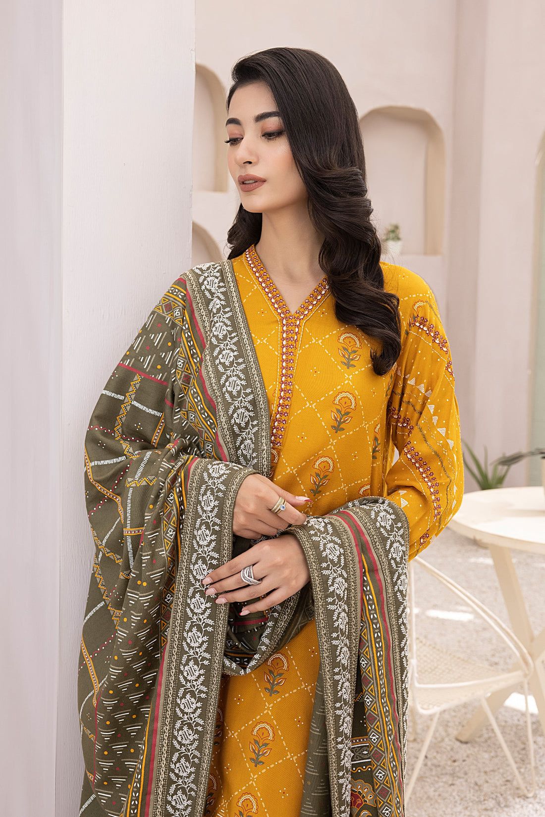 LSM | Winter Marina 24 | 0100 - Official LSM stockist in UK - Sakeena London