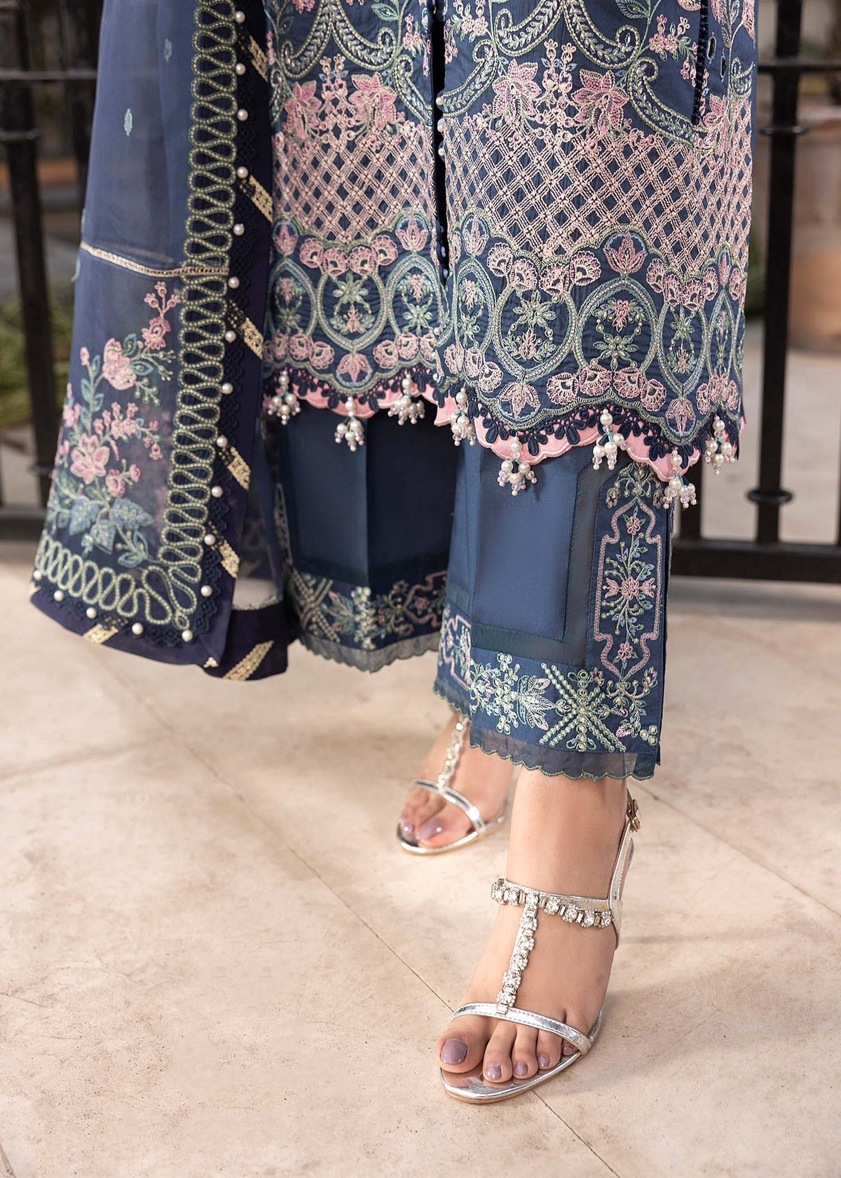 Shurooq | Luxury Lawn 25 | Mira - Official Shurooq stockist in UK - Sakeena London