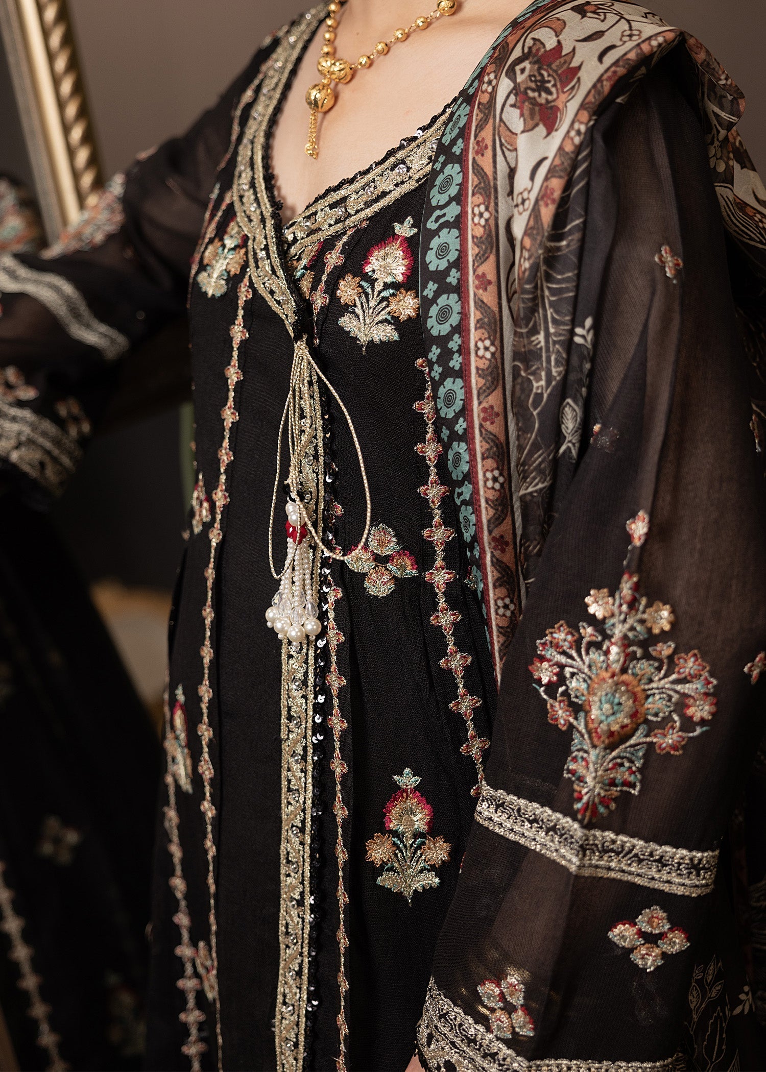 Shurooq | Garden of Dream | Vittoria - Official Shurooq stockist in UK - Sakeena London