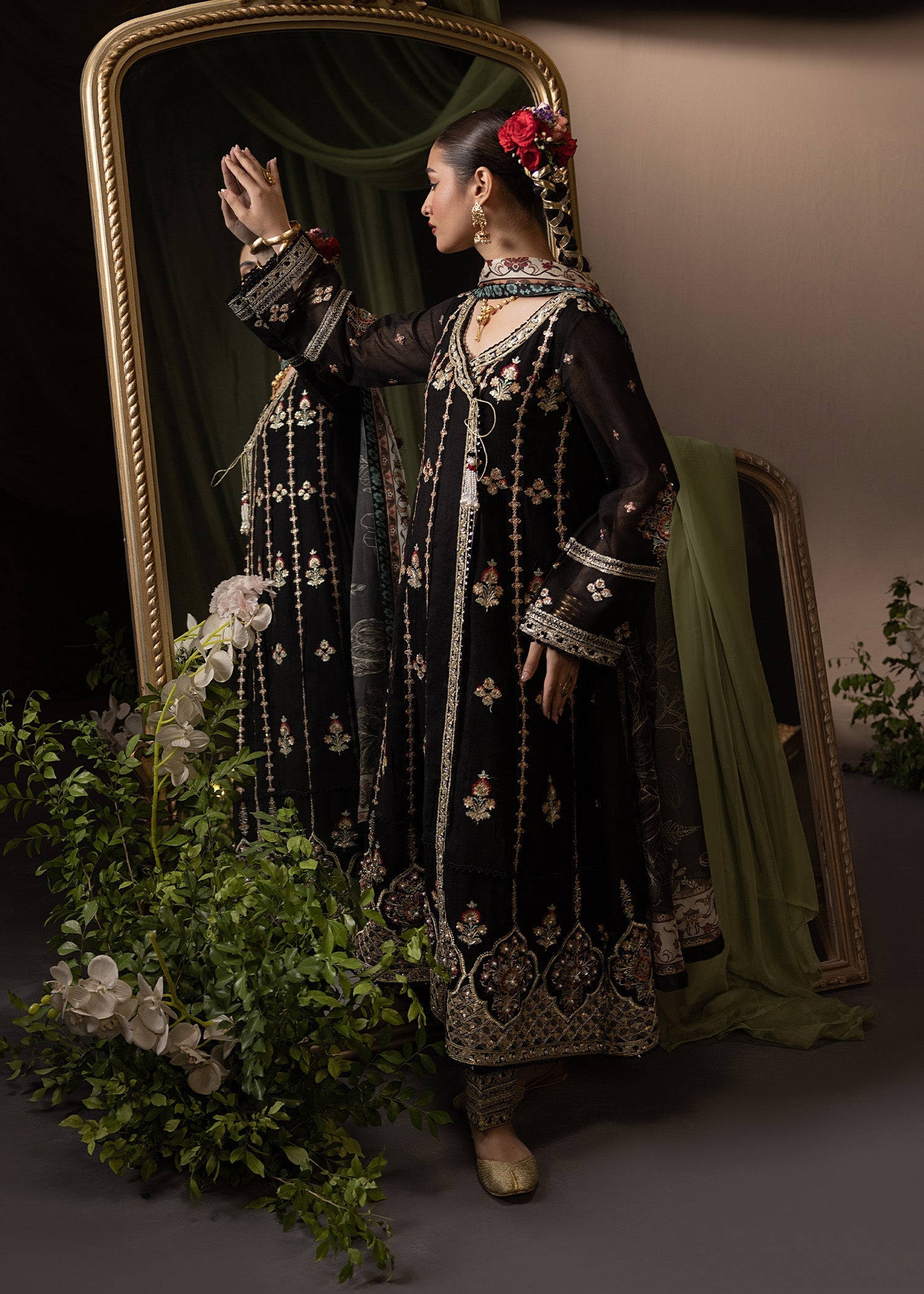 Shurooq | Garden of Dream | Vittoria - Official Shurooq stockist in UK - Sakeena London