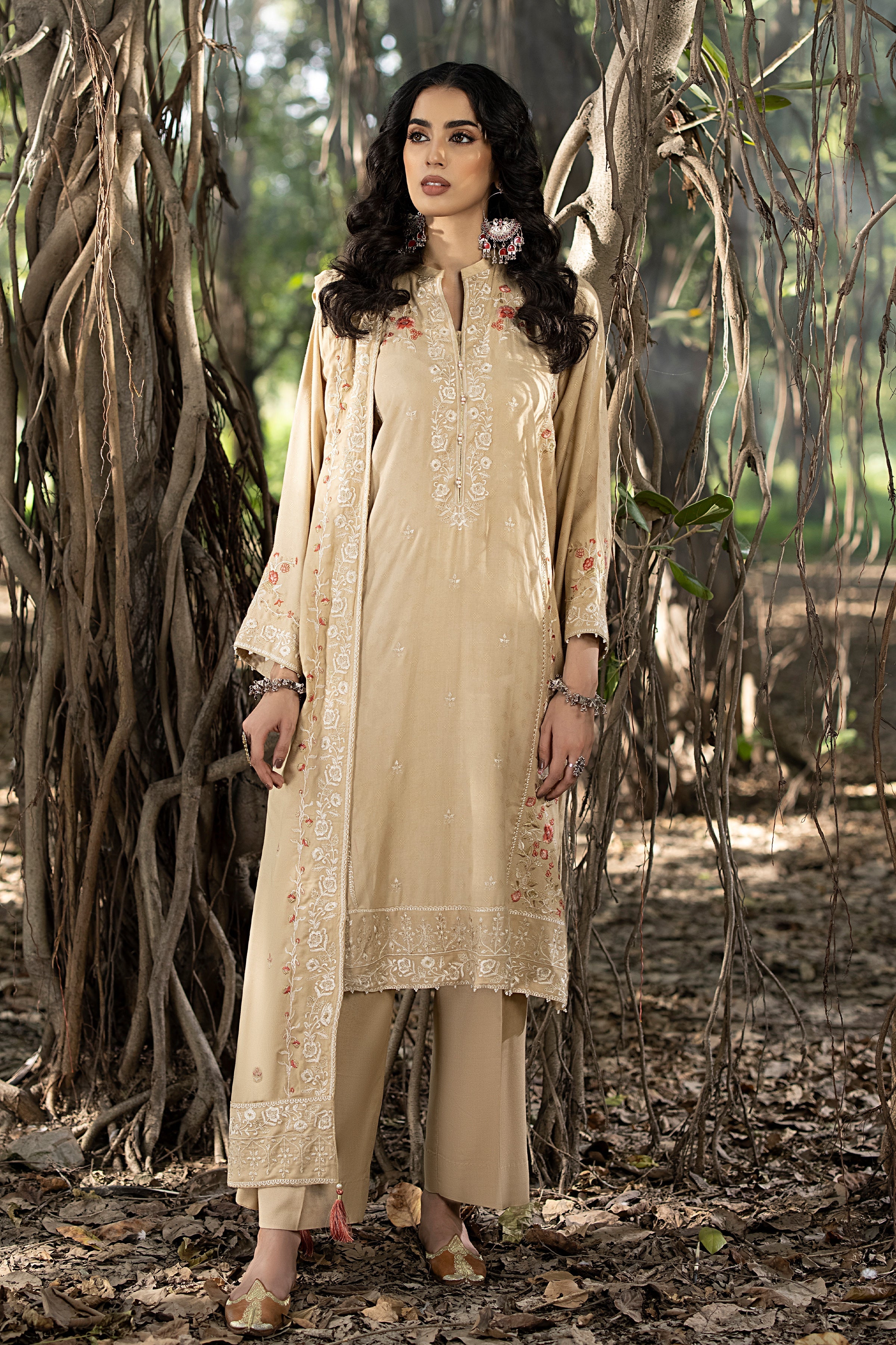 LSM | Winter Marina 24 | 0052 - Official LSM stockist in UK - Sakeena London
