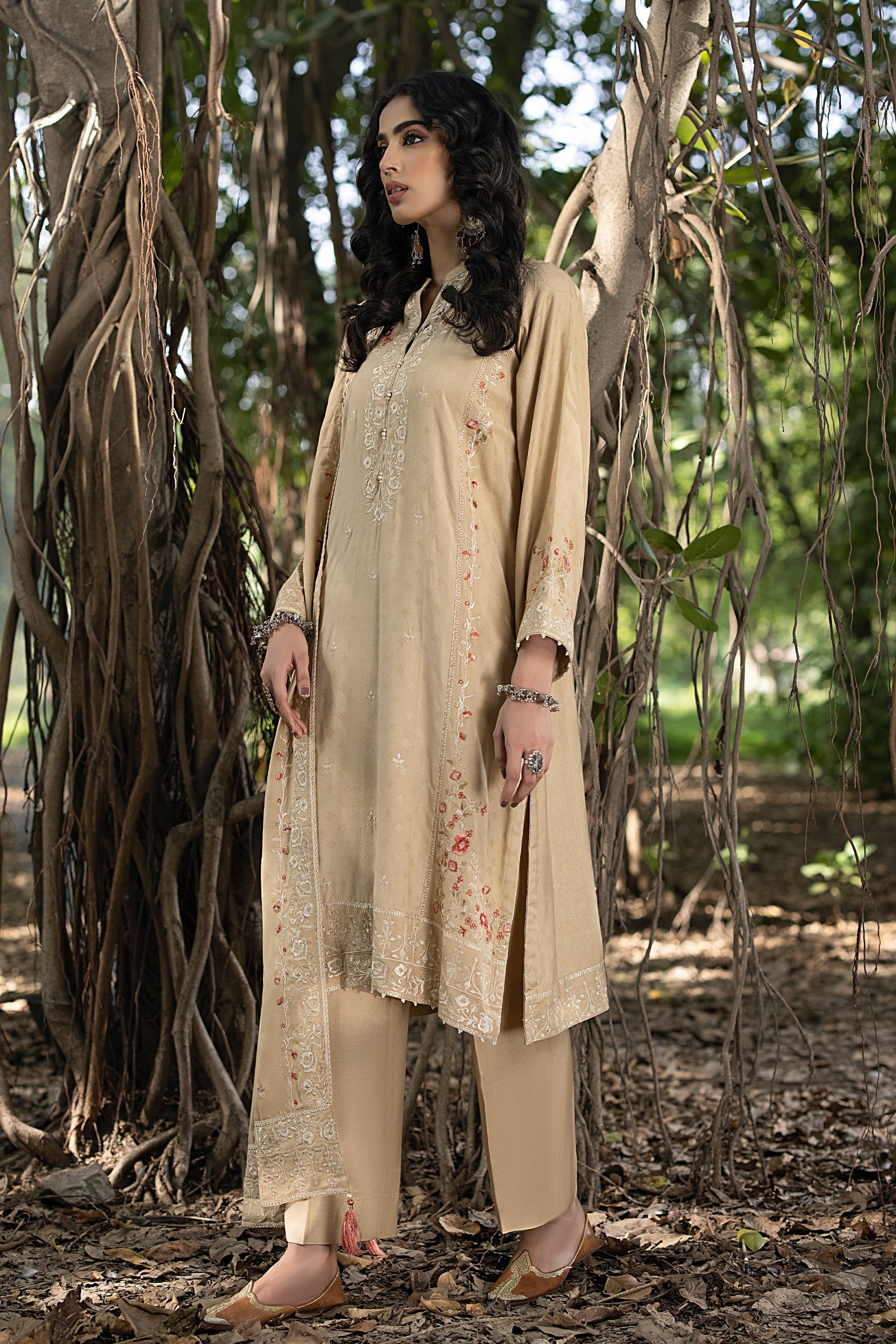 LSM | Winter Marina 24 | 0052 - Official LSM stockist in UK - Sakeena London