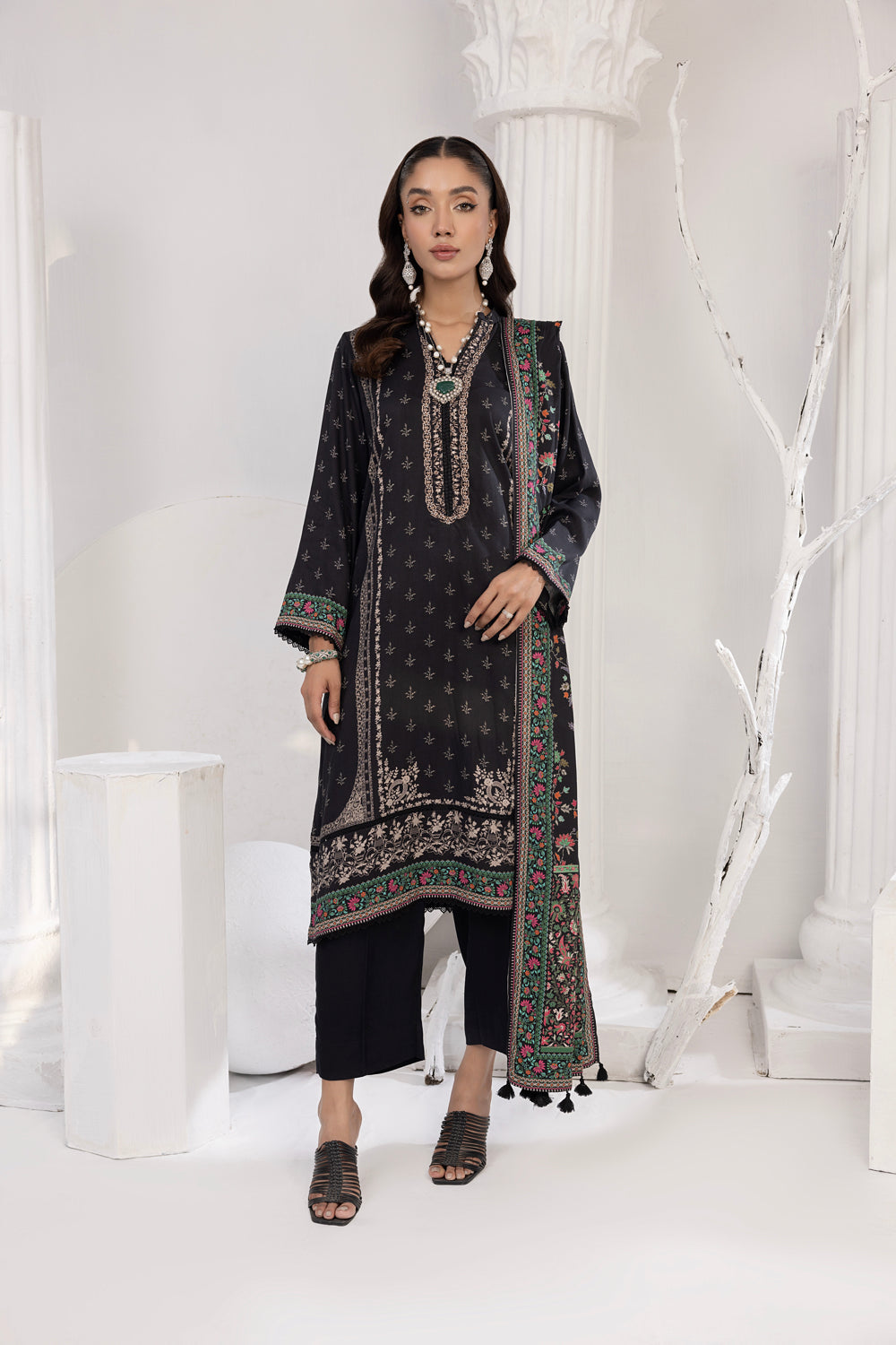 LSM | Winter Marina 24 | MR-0602 - Official LSM stockist in UK - Sakeena London