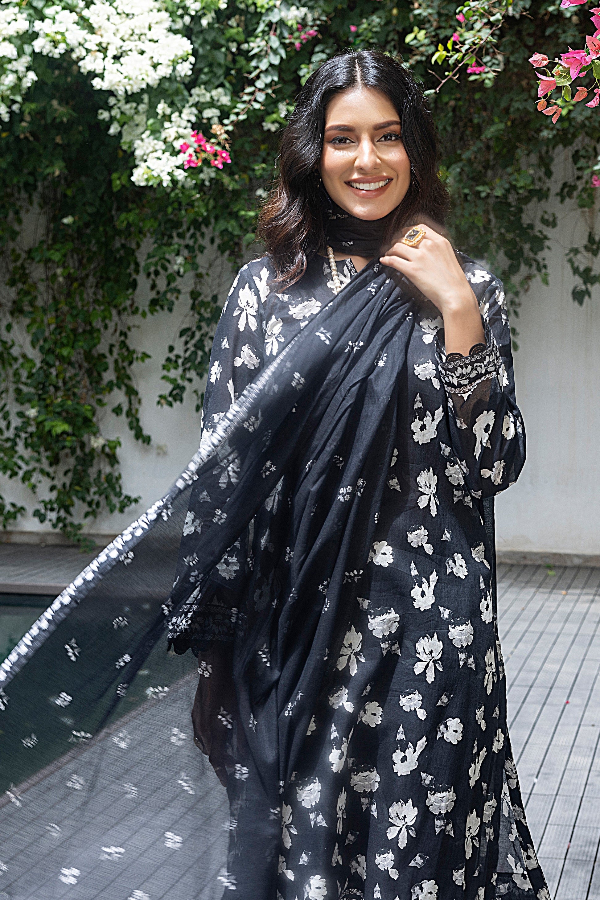 LSM | Winter Marina 24 | 0151 A - Official LSM stockist in UK - Sakeena London