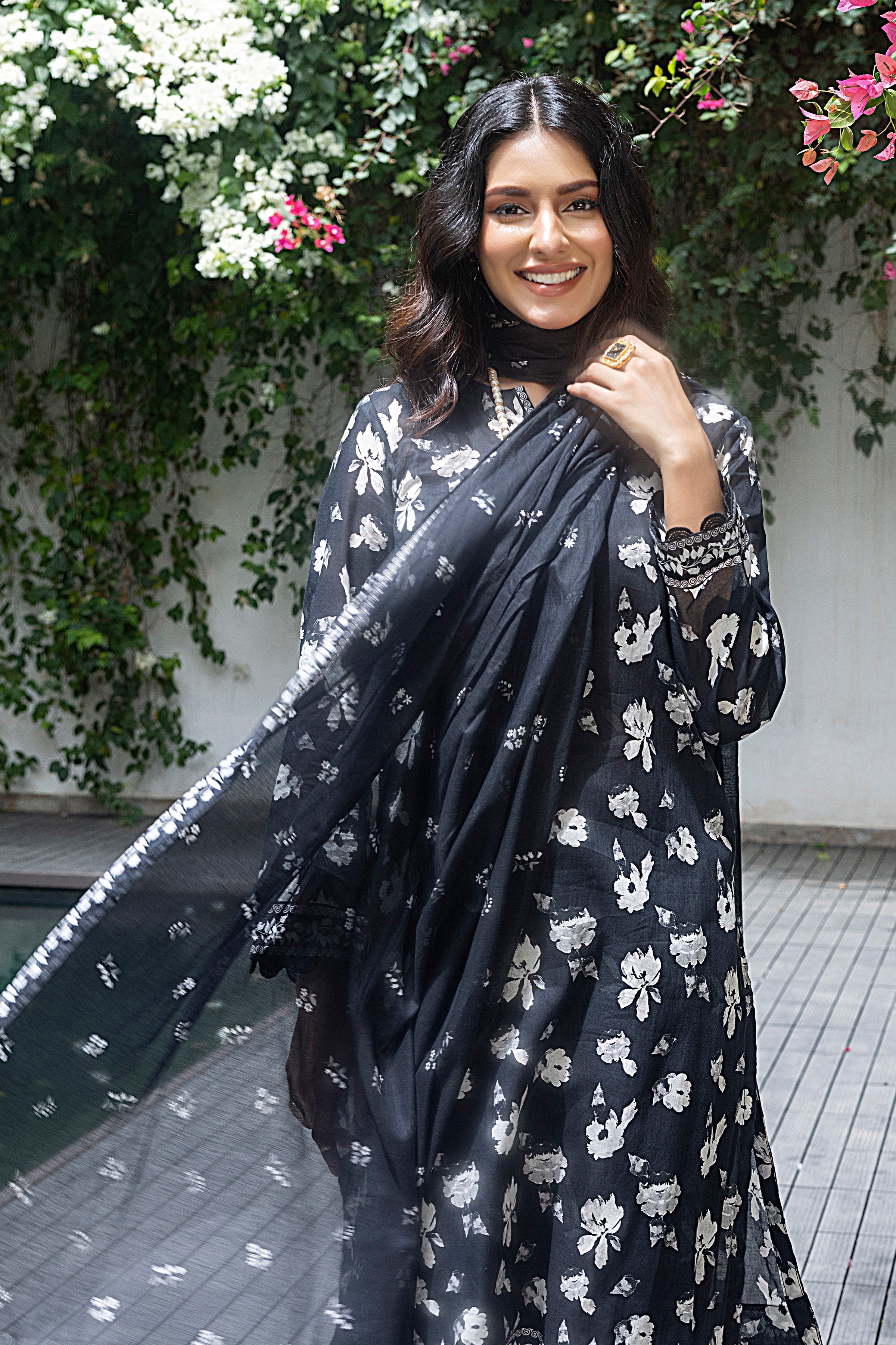 LSM | Winter Marina 24 | 0151 A - Official LSM stockist in UK - Sakeena London