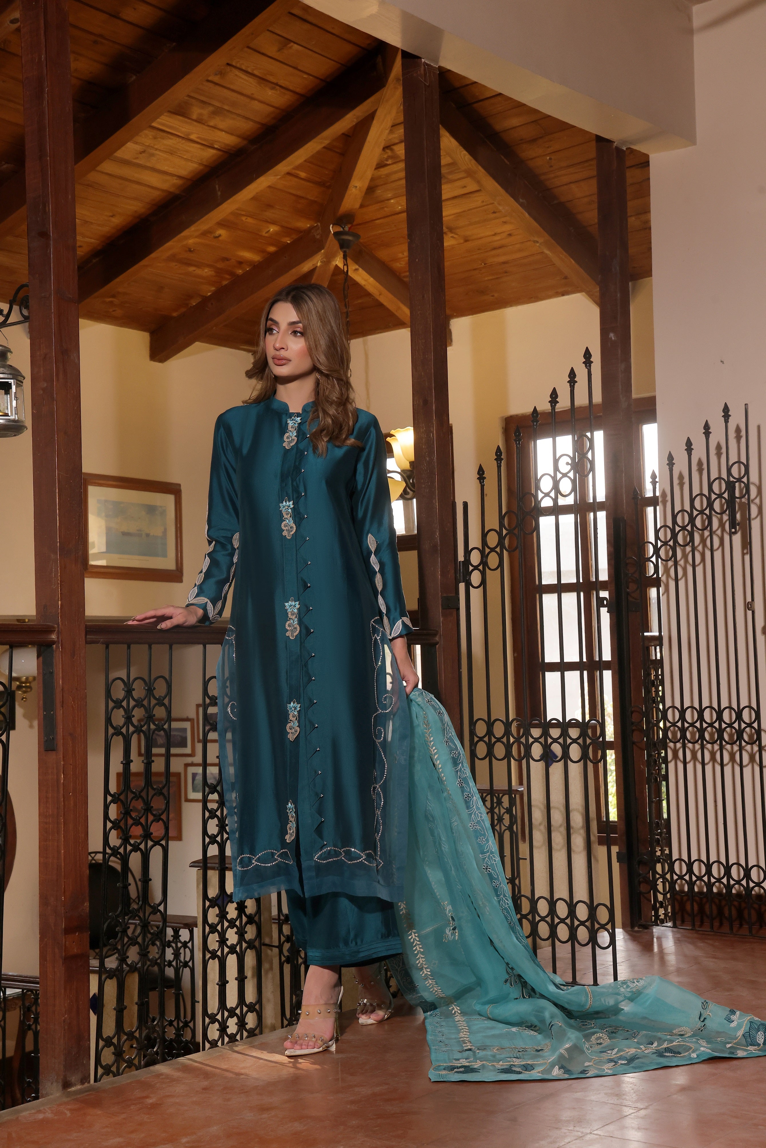 Mona Imran | Ezel Eid 25 | Jahanbano - Official Mona Imran stockist in UK - Sakeena London