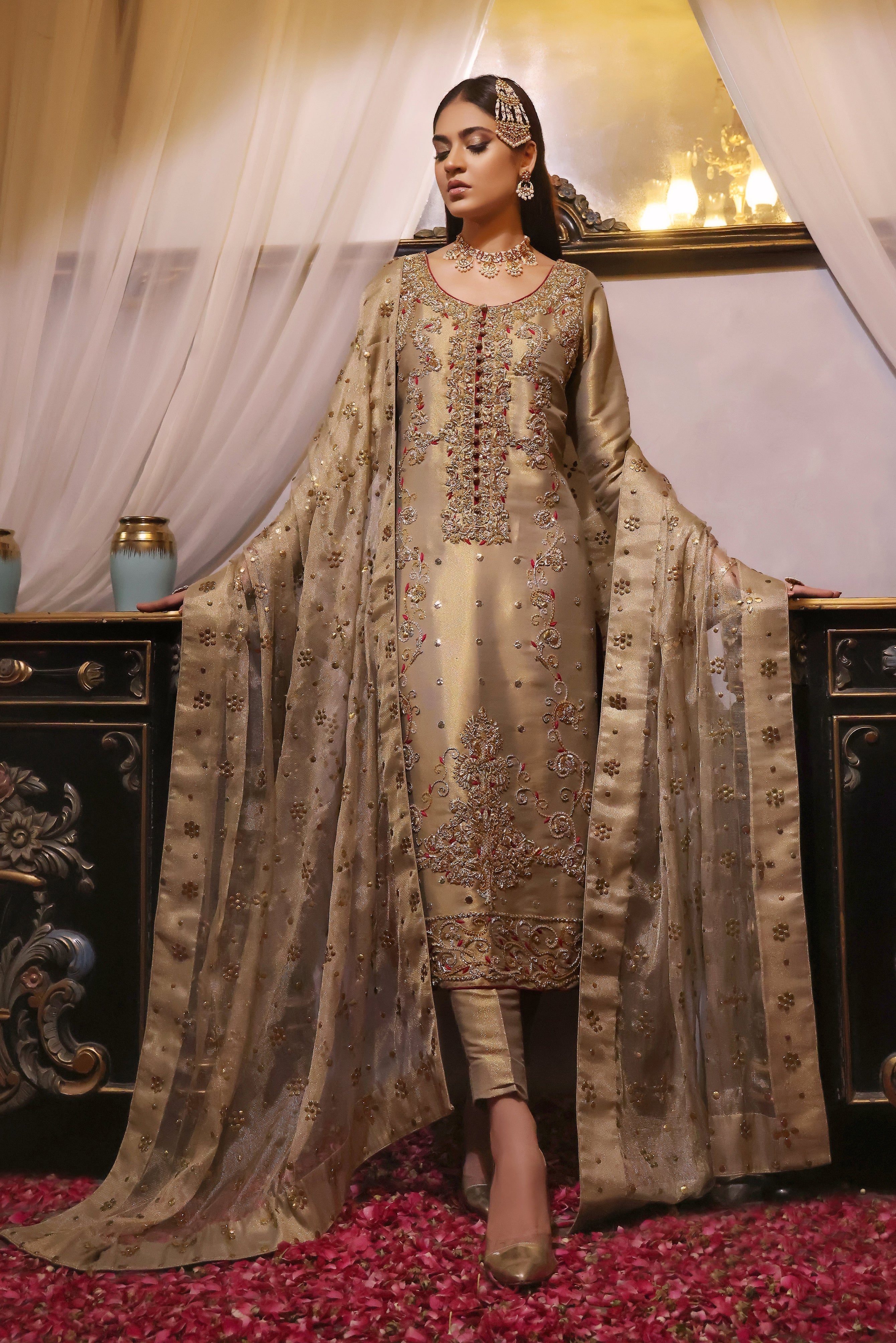 Mona Imran | Noor Formals | PALVASHA - Official Mona Imran stockist in UK - Sakeena London