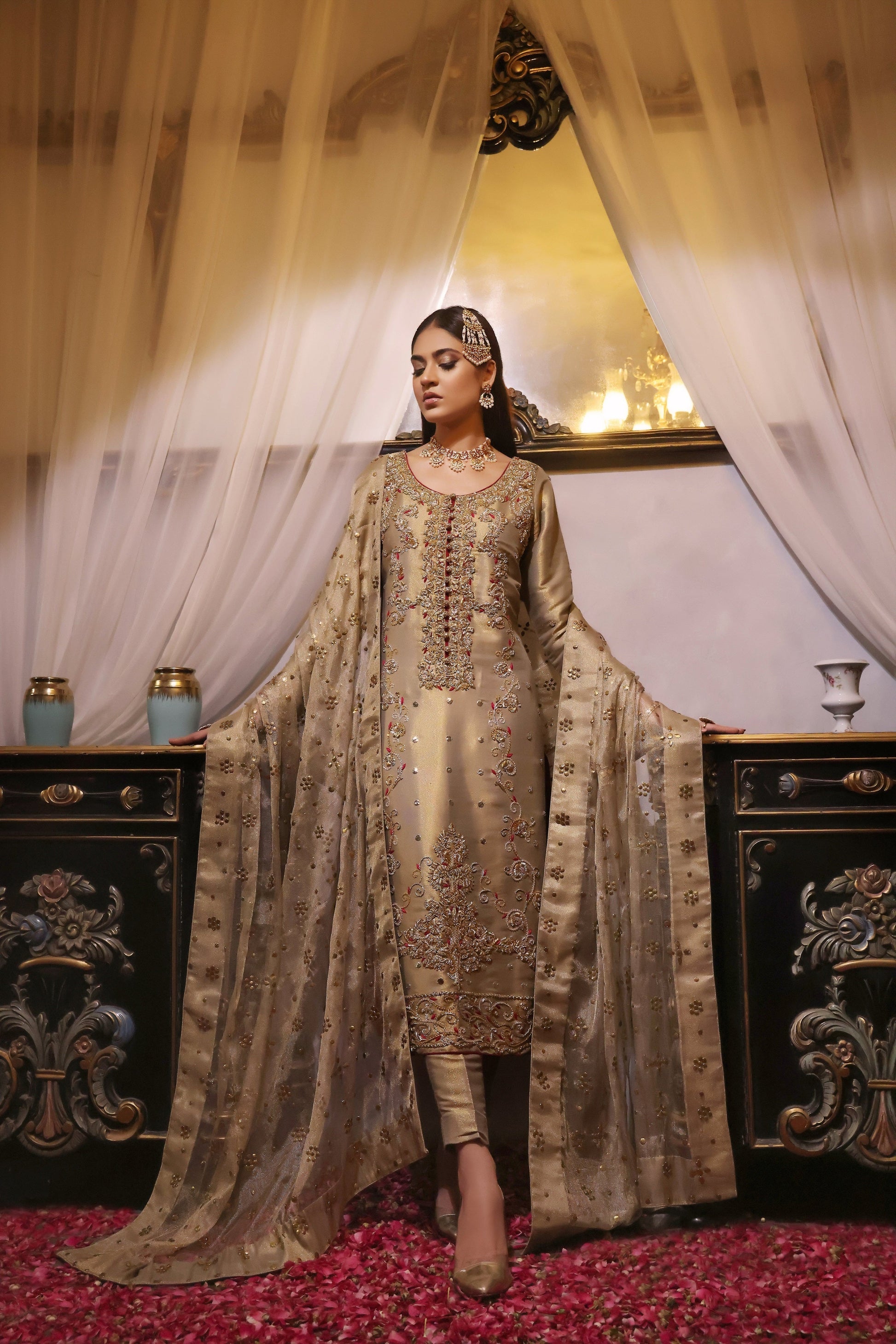 Mona Imran | Noor Formals | PALVASHA - Official Mona Imran stockist in UK - Sakeena London