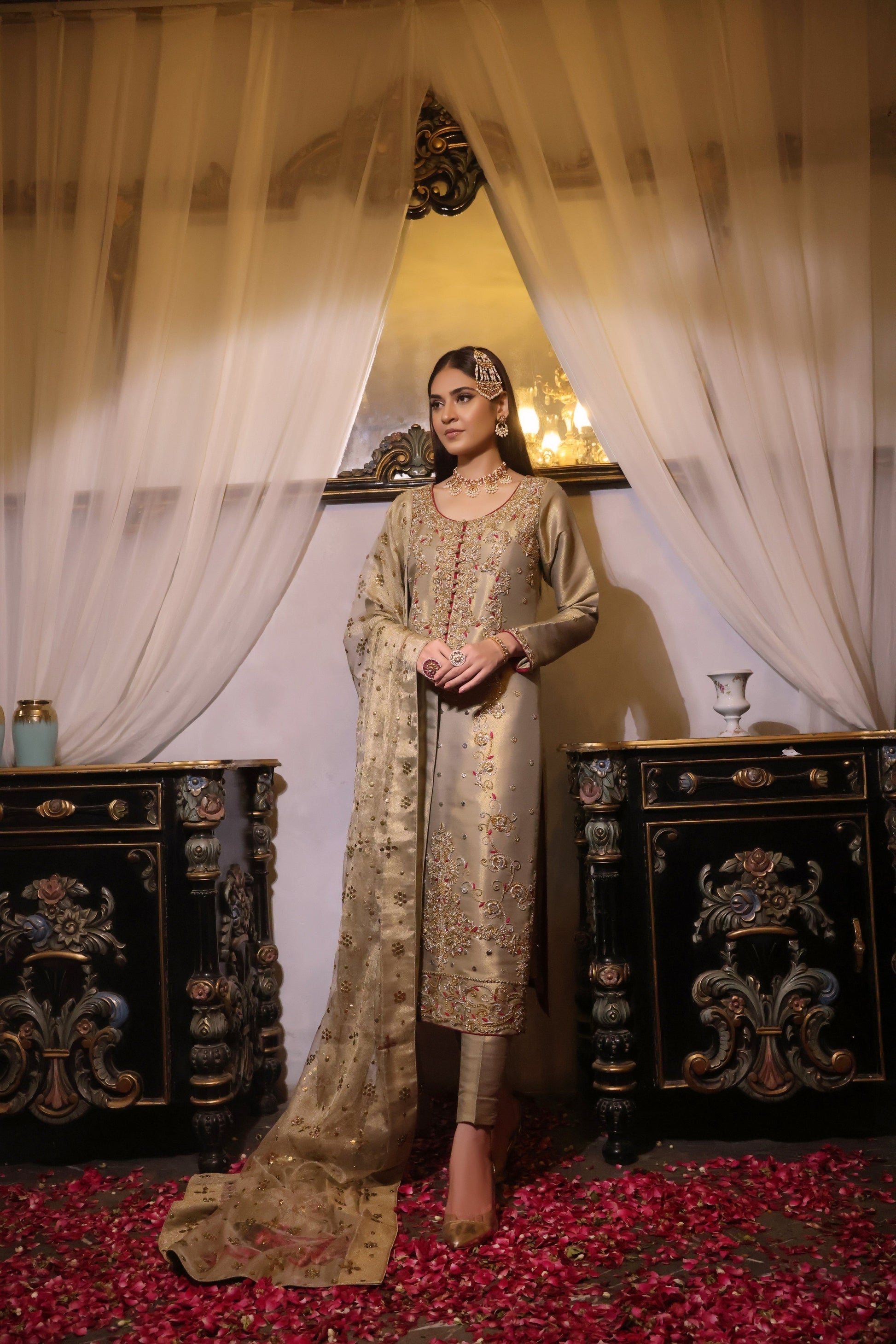 Mona Imran | Noor Formals | PALVASHA - Official Mona Imran stockist in UK - Sakeena London