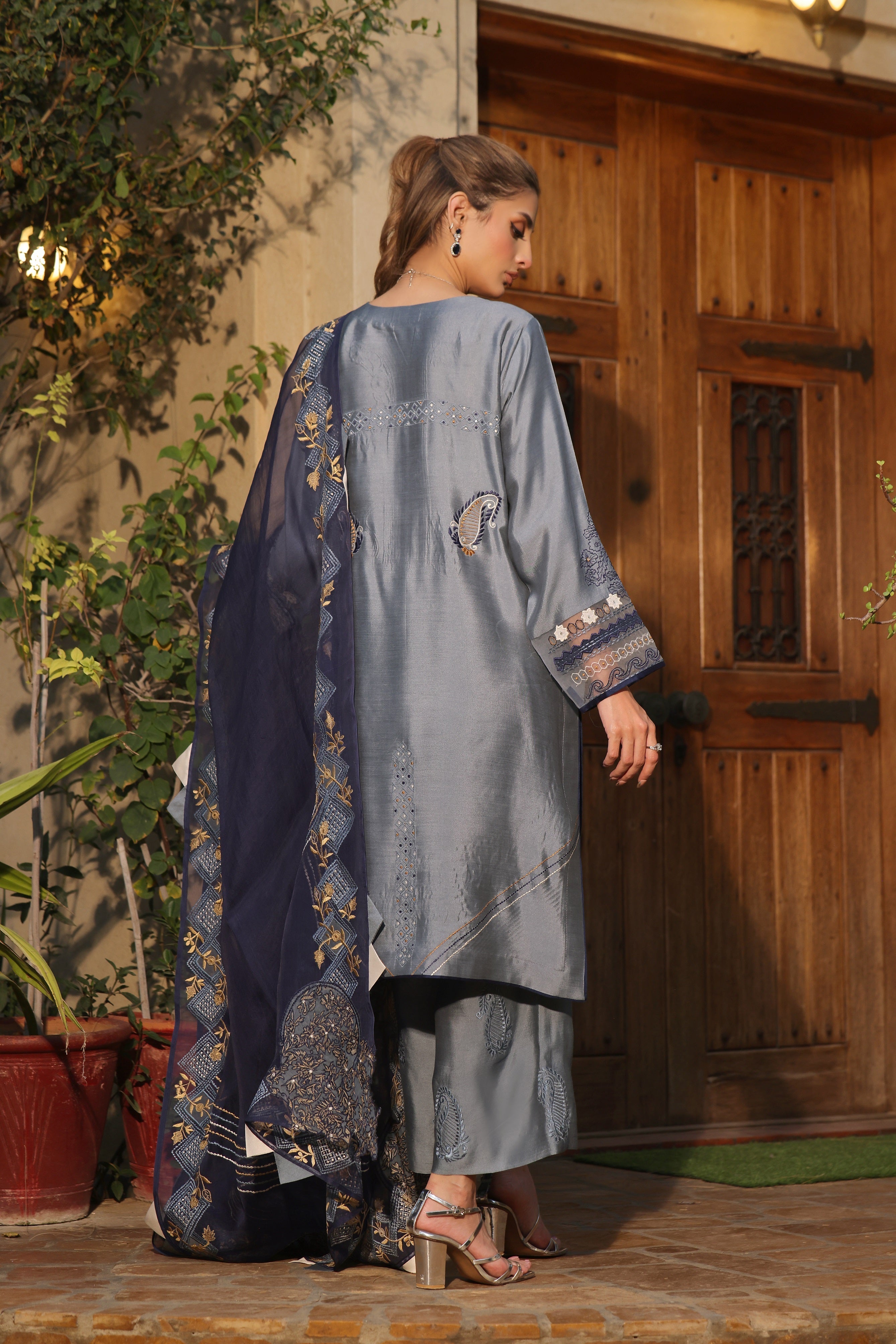 Mona Imran | Ezel Eid 25 | Tajdaar - Official Sakeena London stockist in UK - Sakeena London