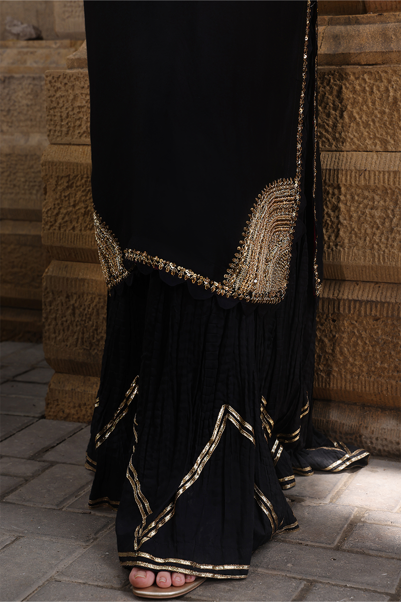 Mona Imran | Dilzaib Formals | Janan - Official Mona Imran stockist in UK - Sakeena London