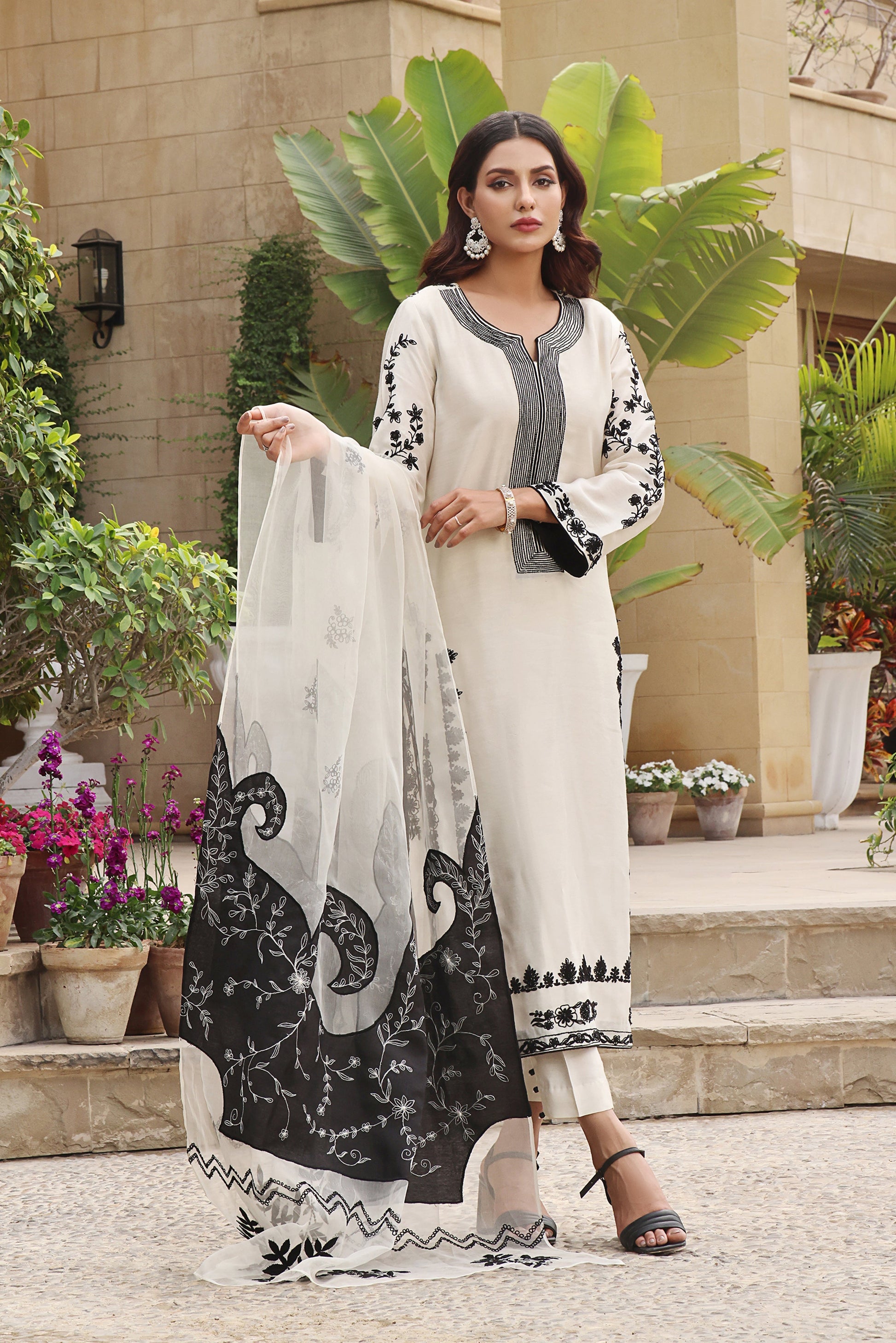 Mona Imran | Hot Sellers Formals | NOOR E NAZAR - Official Mona Imran stockist in UK - Sakeena London