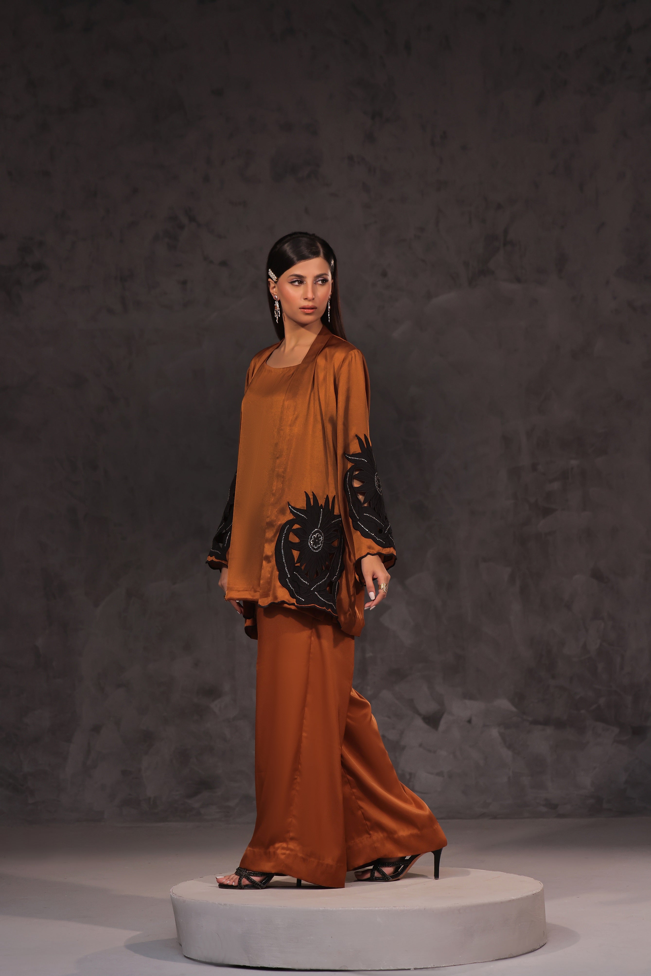 Mona Imran | Ezel Eid 25 | Meena - Official Mona Imran stockist in UK - Sakeena London