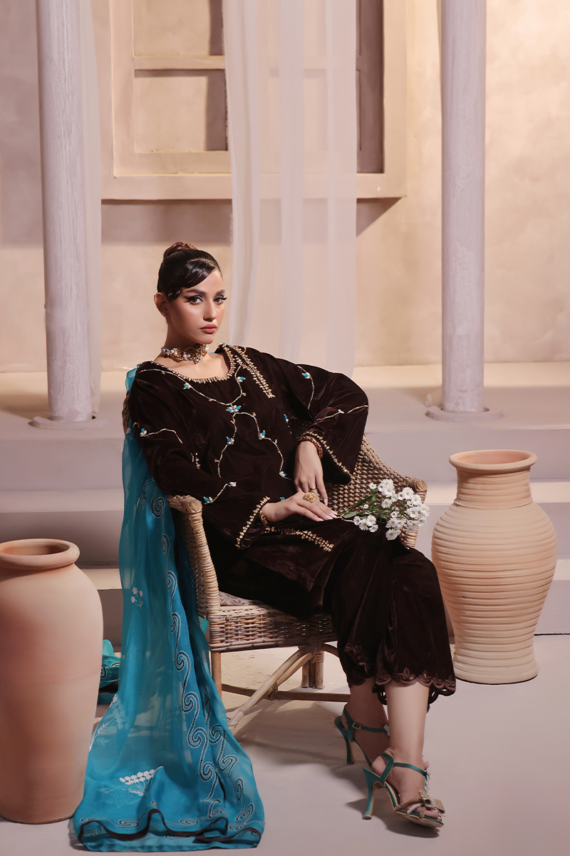Mona Imran | Riona Velvet Affair | Samanya - Official Mona Imran stockist in UK - Sakeena London