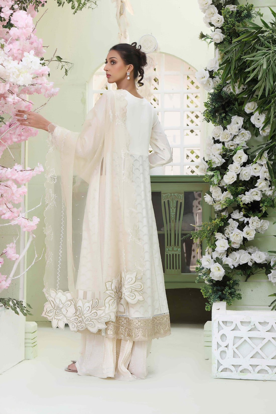 Wahajmkhan | Sitara Formals | WHITE BODICE OUTFIT - Official Wahaj M.Khan stockist in UK - Sakeena London
