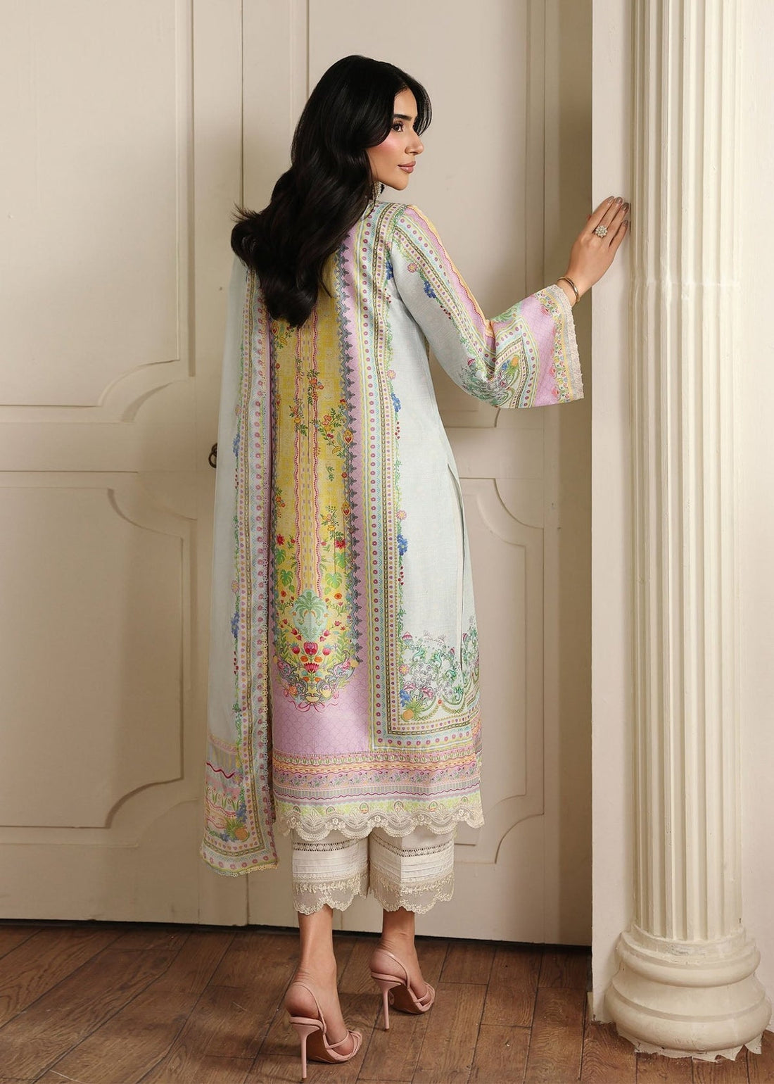 Kanwal Malik | Sorelle Luxe Silk 26 | kairo