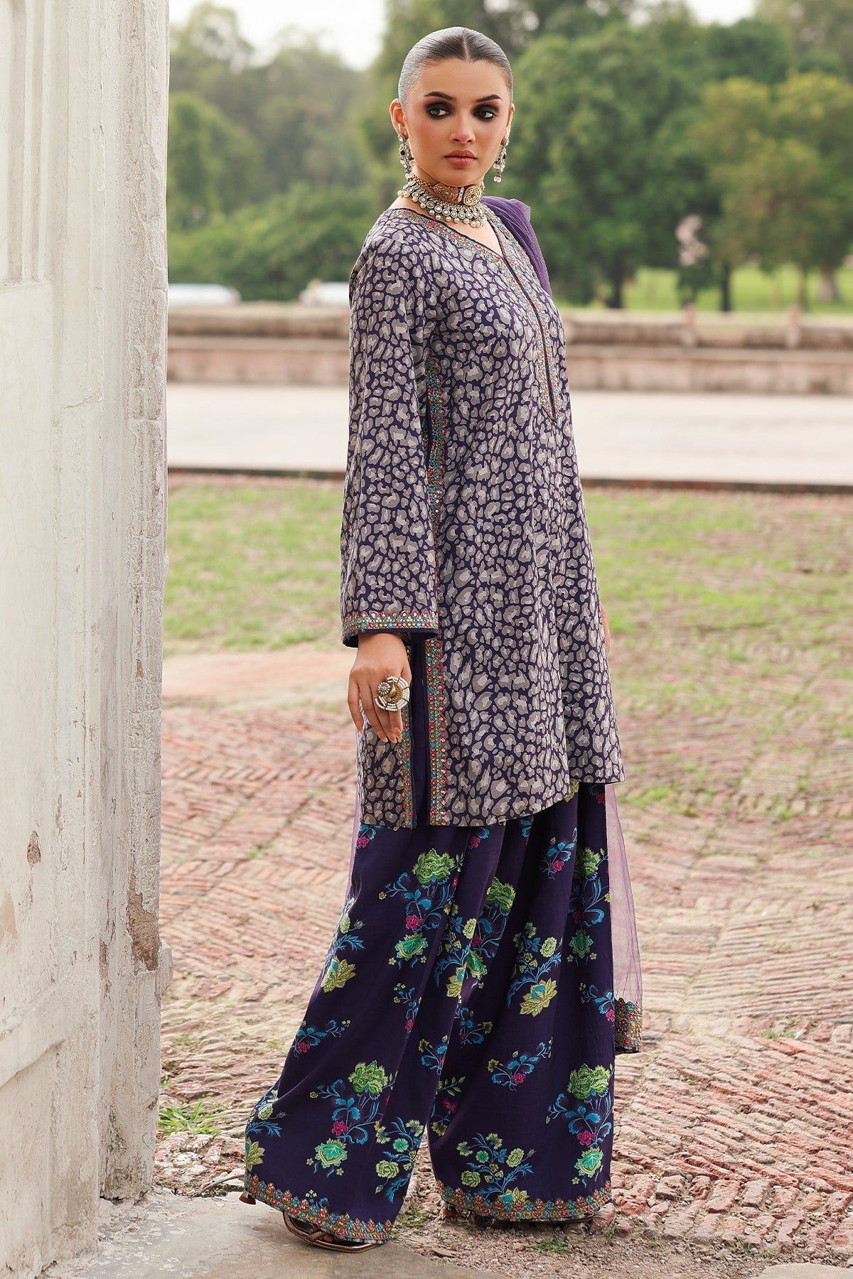 Charizma | Festive Pret | CMA-5-121A - Official Charizma stockist in UK - Sakeena London