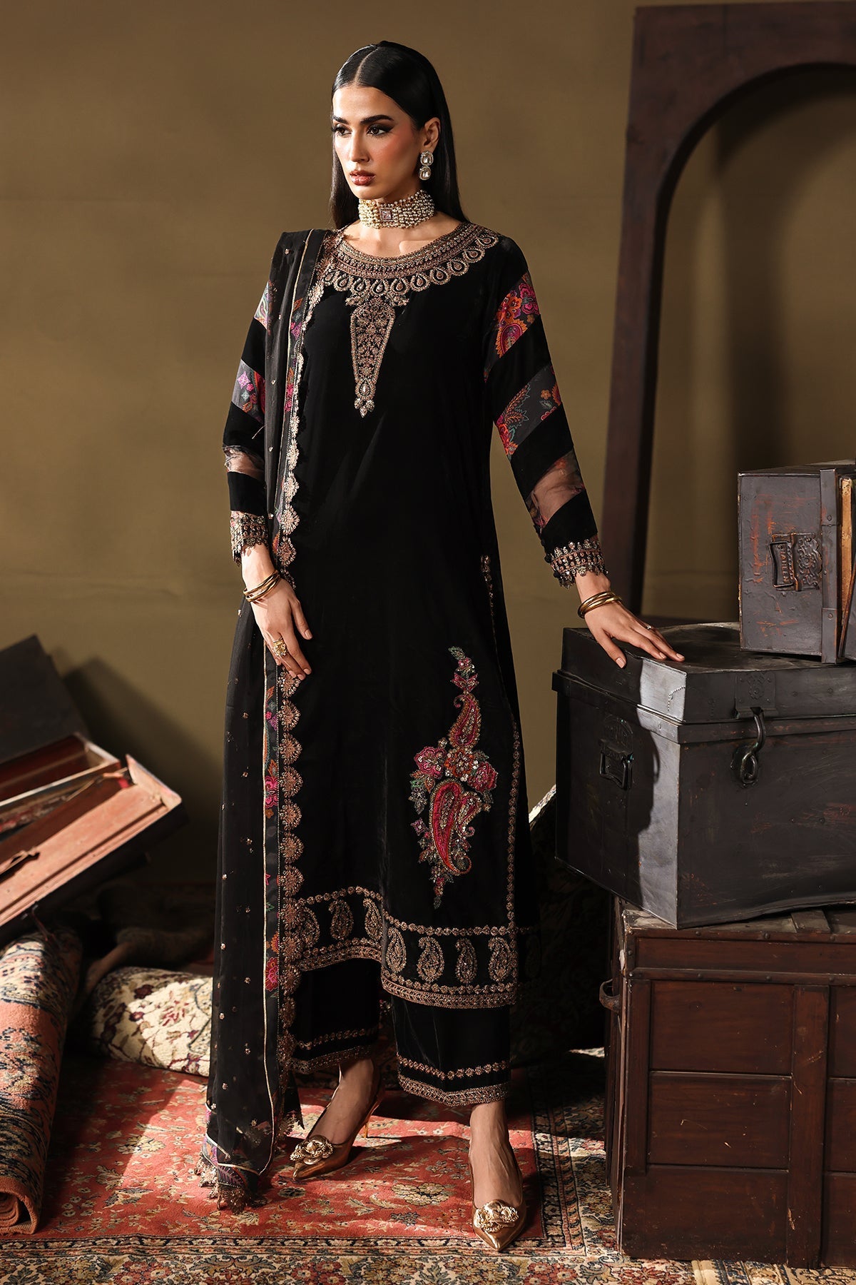 Charizma | Signora Velvet 25 | CVT5-01 - Official Charizma stockist in UK - Sakeena London
