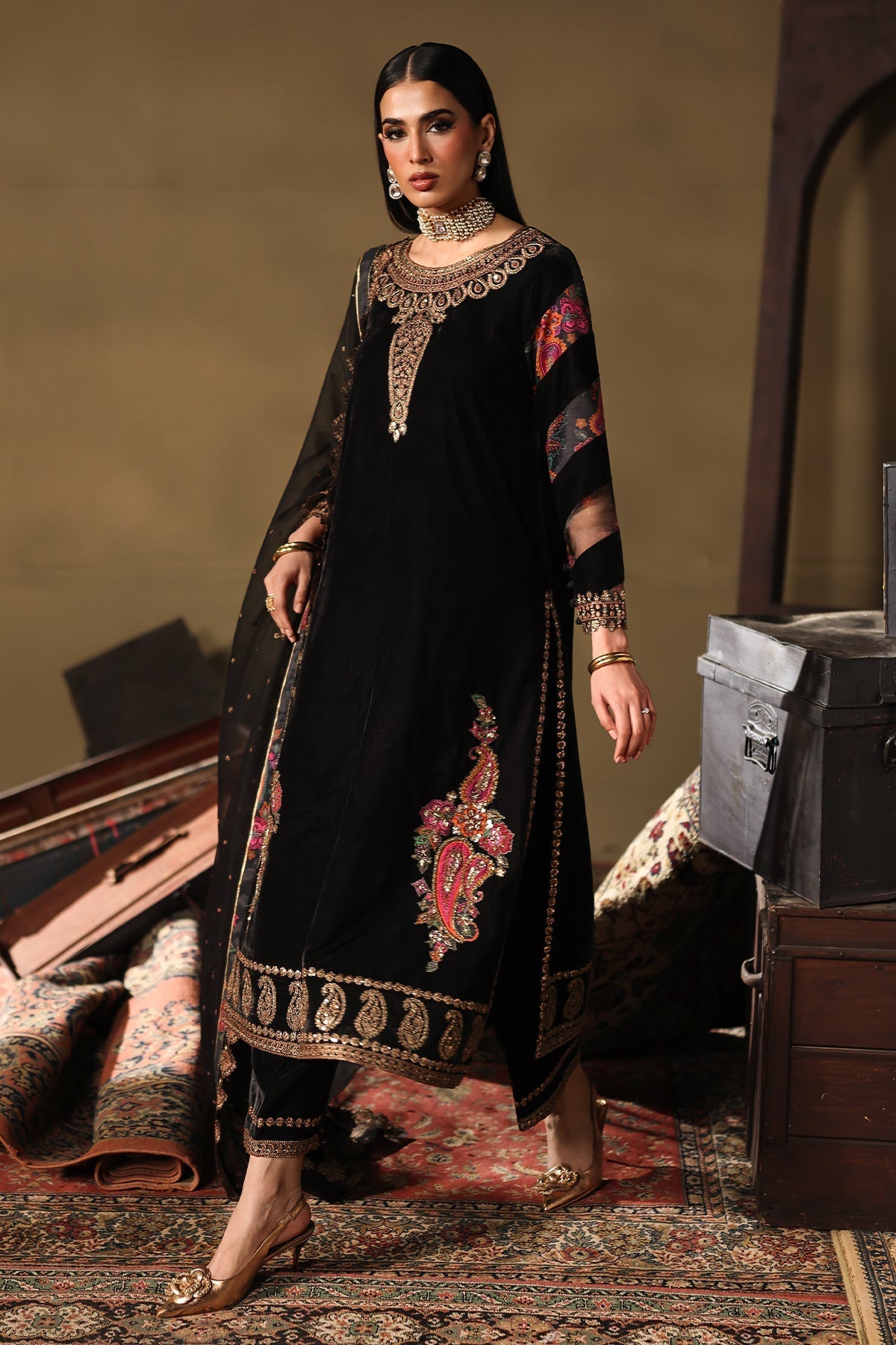 Charizma | Signora Velvet 25 | CVT5-01 - Official Charizma stockist in UK - Sakeena London