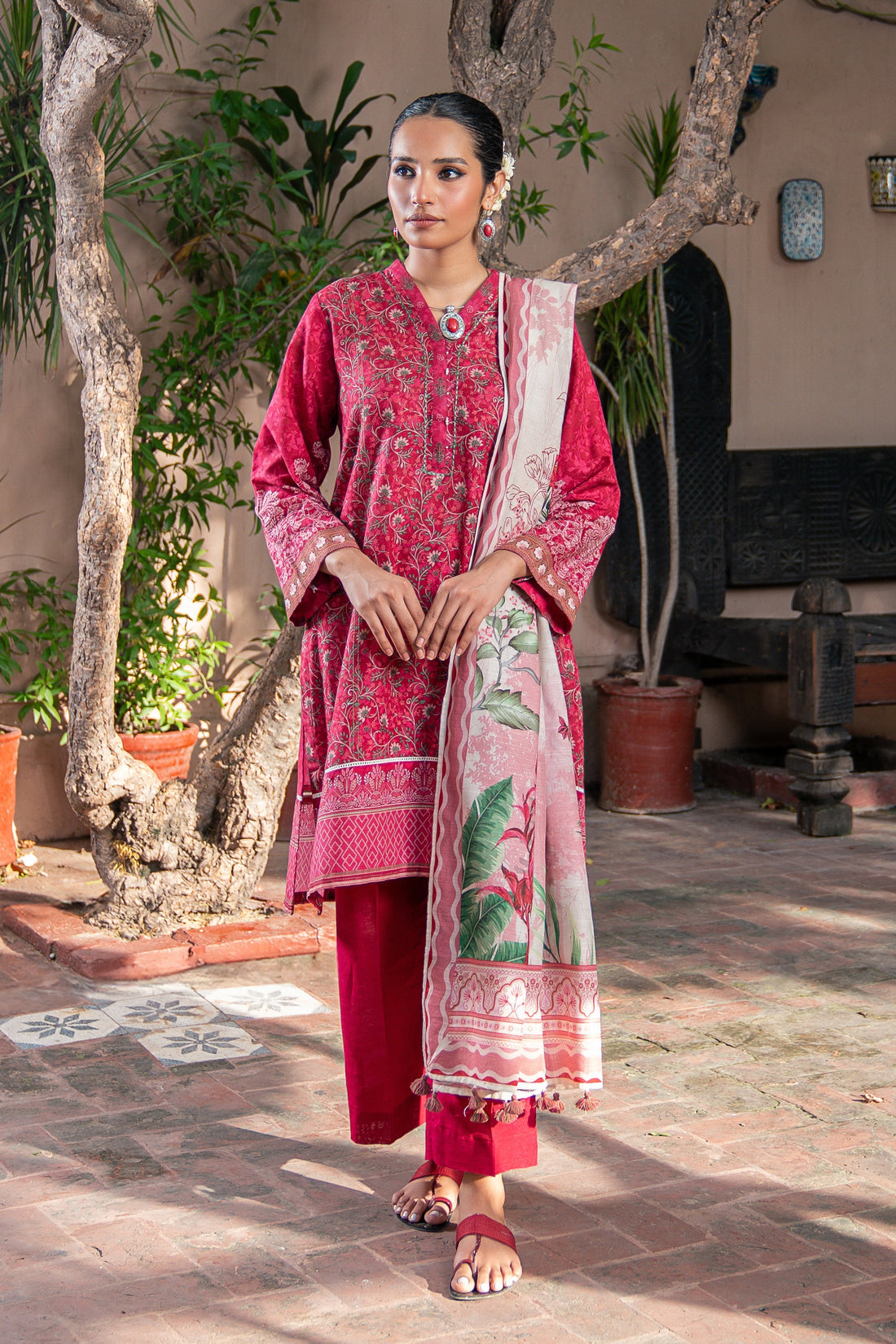 LSM | Winter Marina 24 | M-0013 - Official LSM stockist in UK - Sakeena London