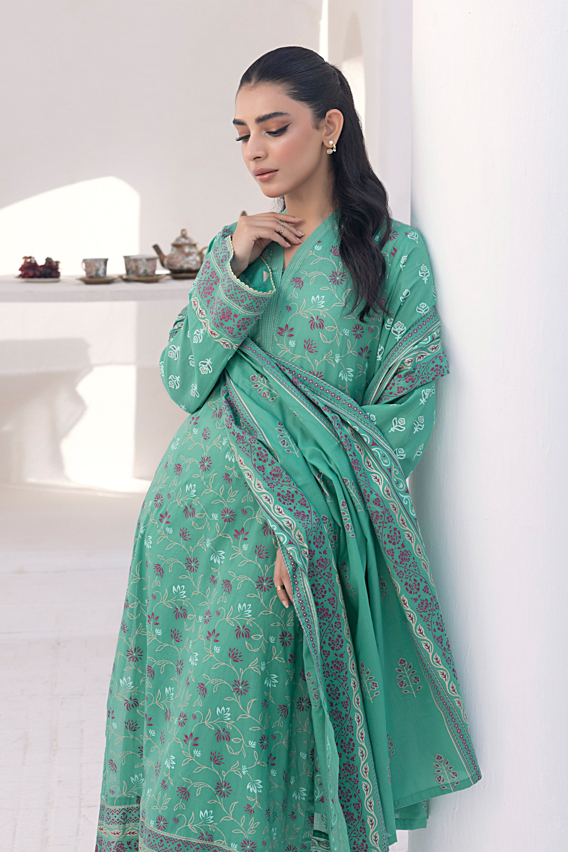 LSM | Winter Marina 24 | 0016 - Official LSM stockist in UK - Sakeena London