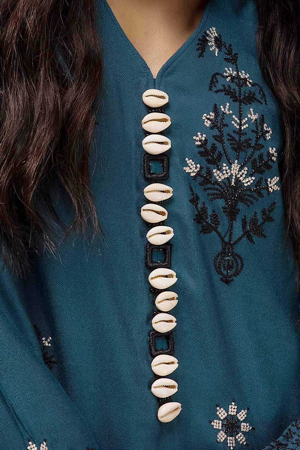 Gul Ahmed | Winter Collection 24 | Pashmina Dupatta AP-42033 - Official Gul Ahmed stockist in UK - Sakeena London